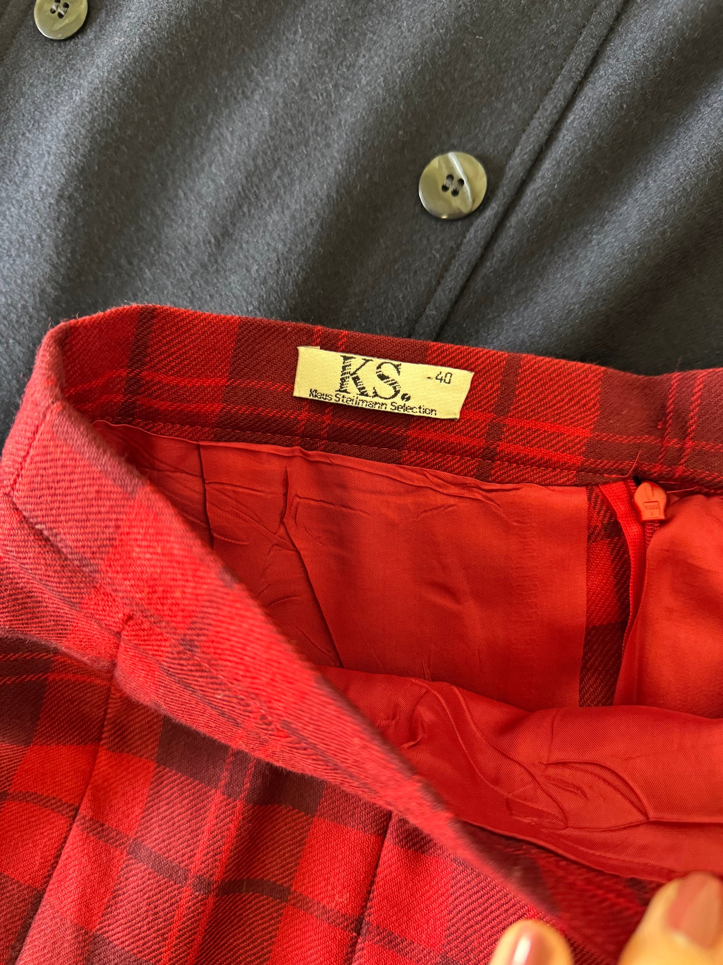 Fustă vintage din 100% lână (M)