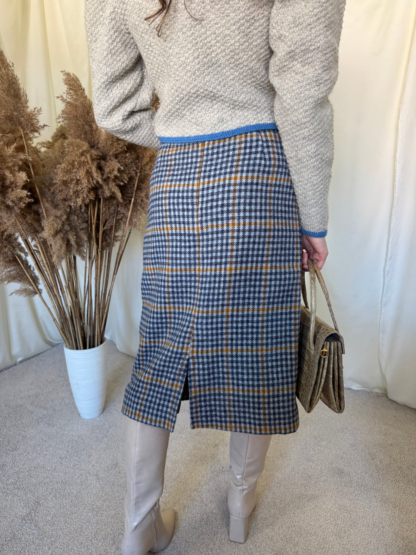 FUSTA BURBERRY 100% lână( mărimea S)