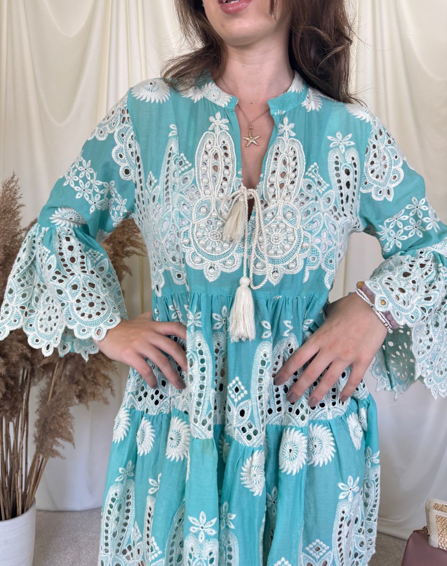 Rochie de vară/ plajă din 100% bumbac, print turcoaz cu alb și broderii ( mărimea M)