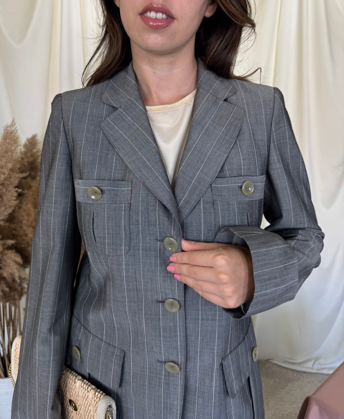 Sacou-jacheta luxury ARMANI din lana fina și calitativă, finisaje impecabile, mic defect*( Mărimea M)