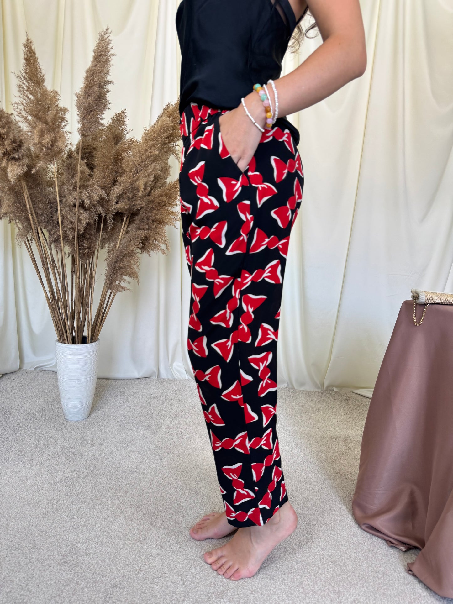 Pantaloni MOSCHINO BOUTIQUE din 100% mătase naturală cu print ( mărimea M)