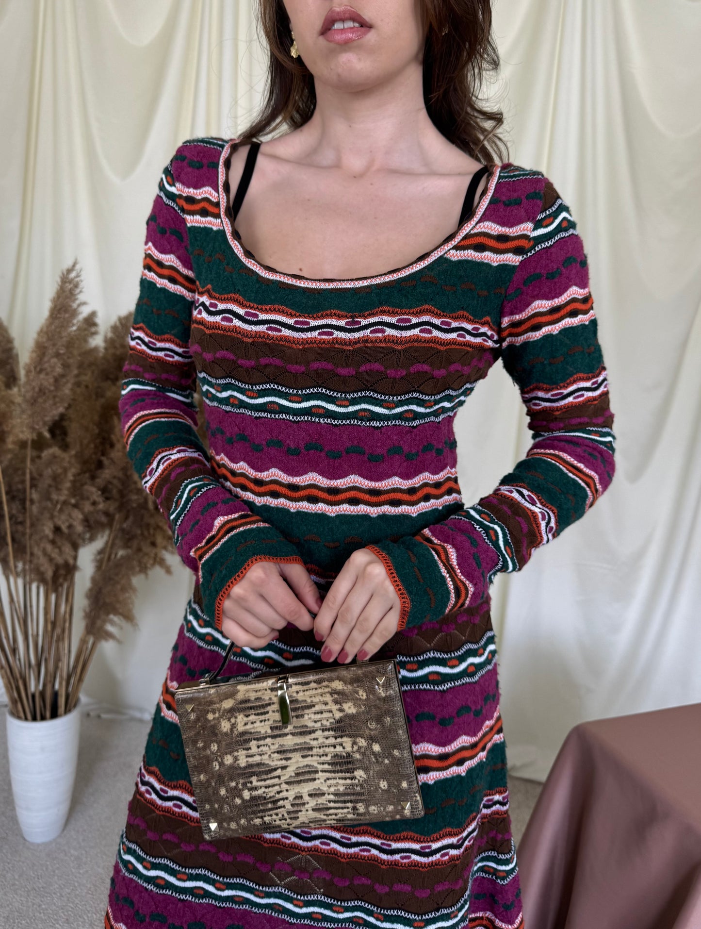 Rochie MISSONI in dungi cu mâneci lungi superbe 
(Mărimea S-M)