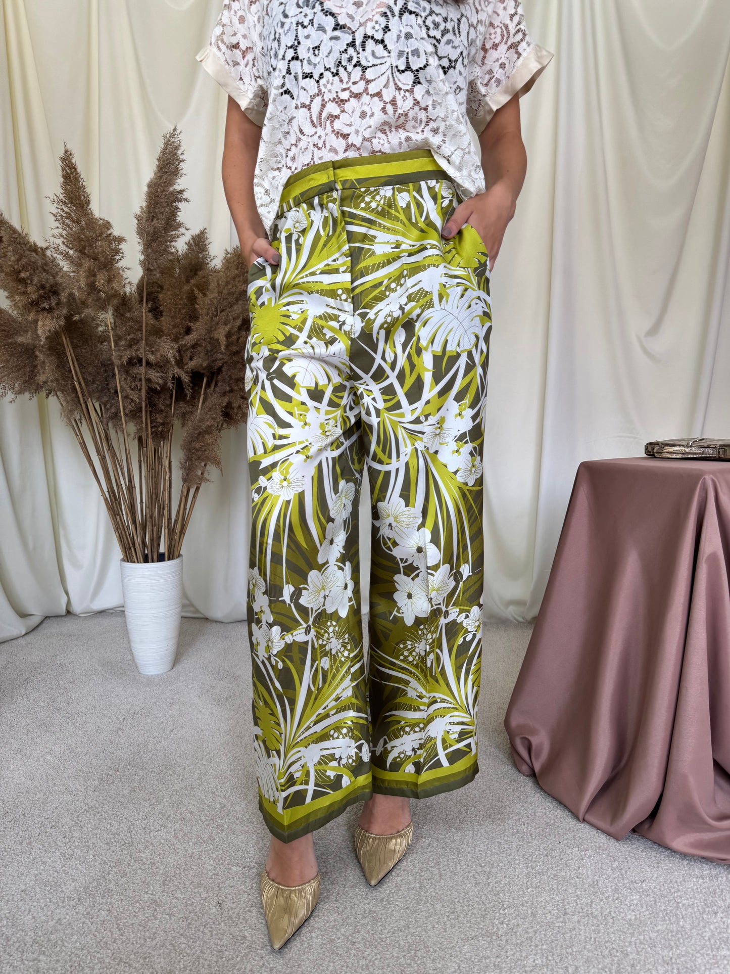 Pantalon MAX MARA din 100% mătase naturală cu print și talie înaltă ( mărimea S-M )