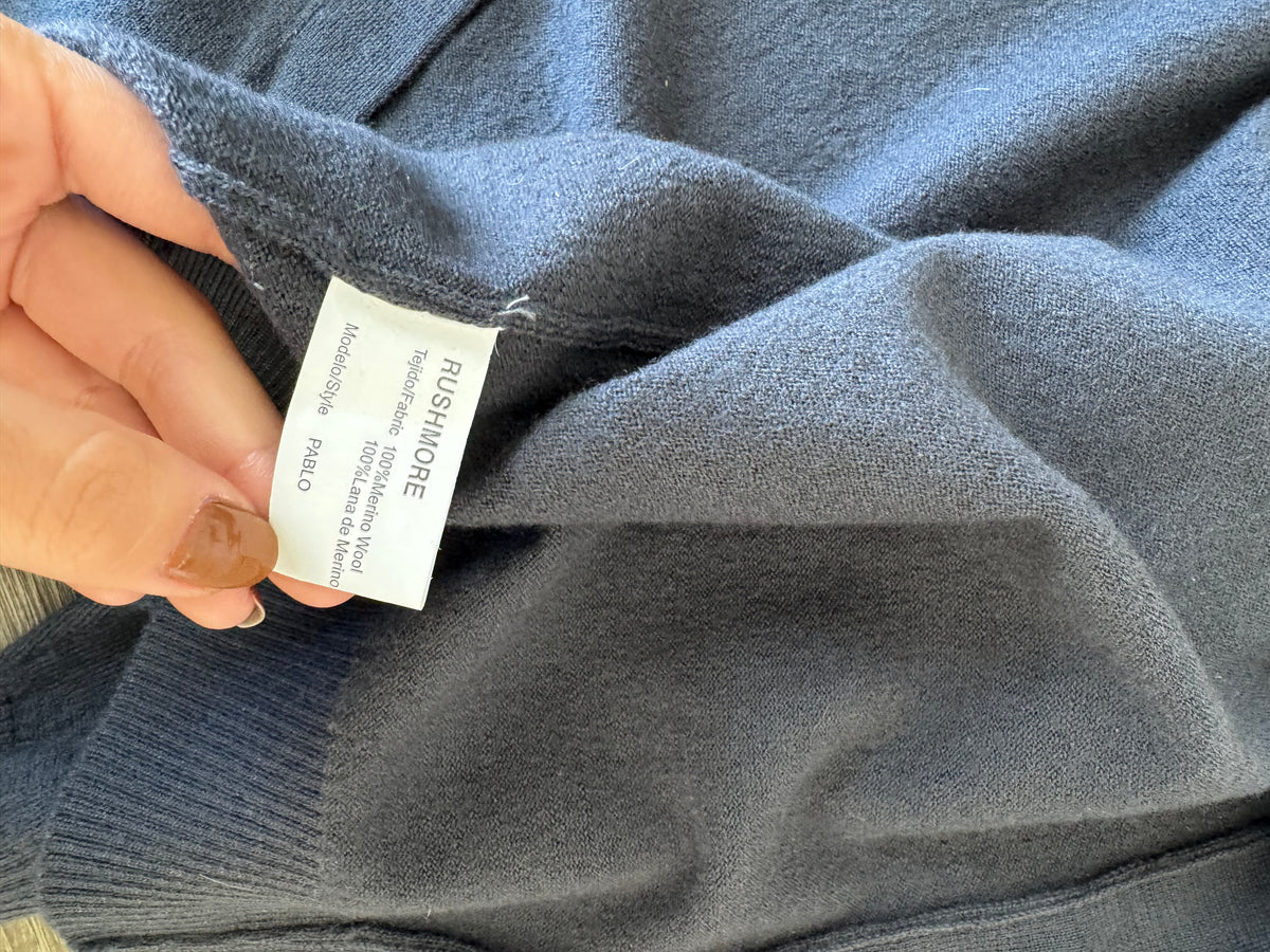 Jerse cu nasturi din 100% merino gri ( mărimea M/L )