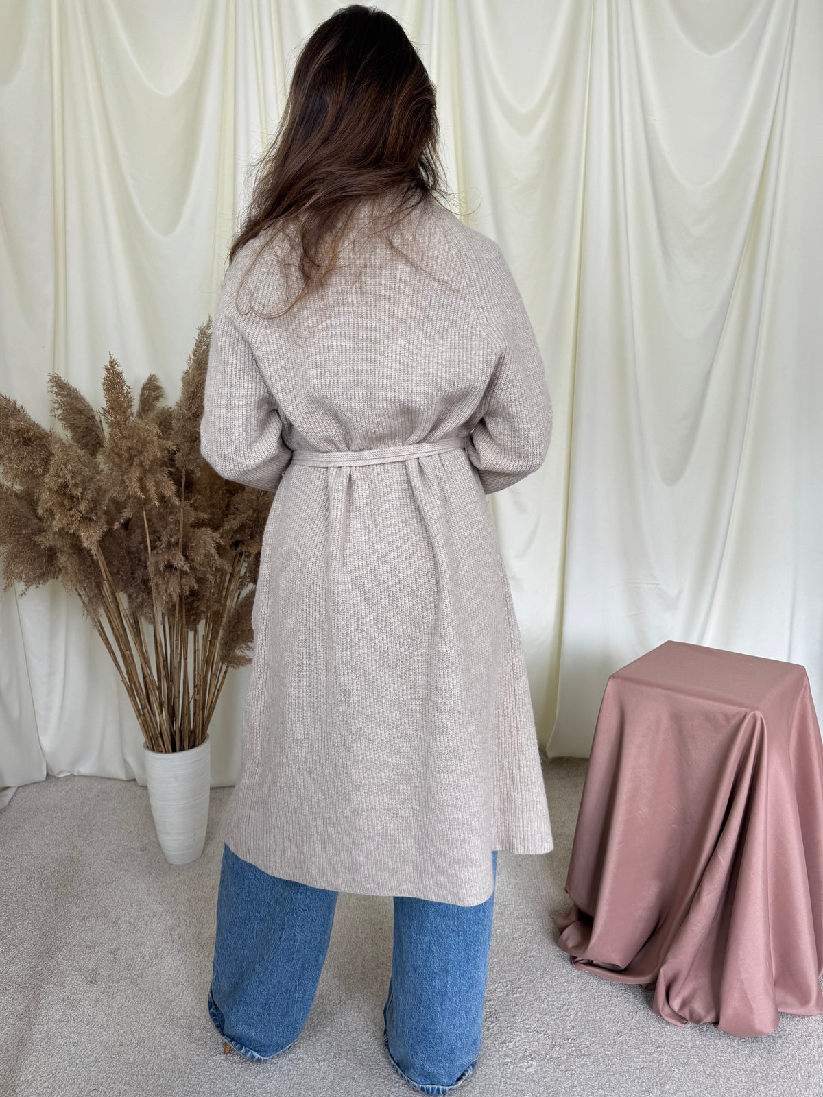 Cardigan premium Wknd MAX MARA din 100% lână moale și călduroasă ( mărimea M/L)