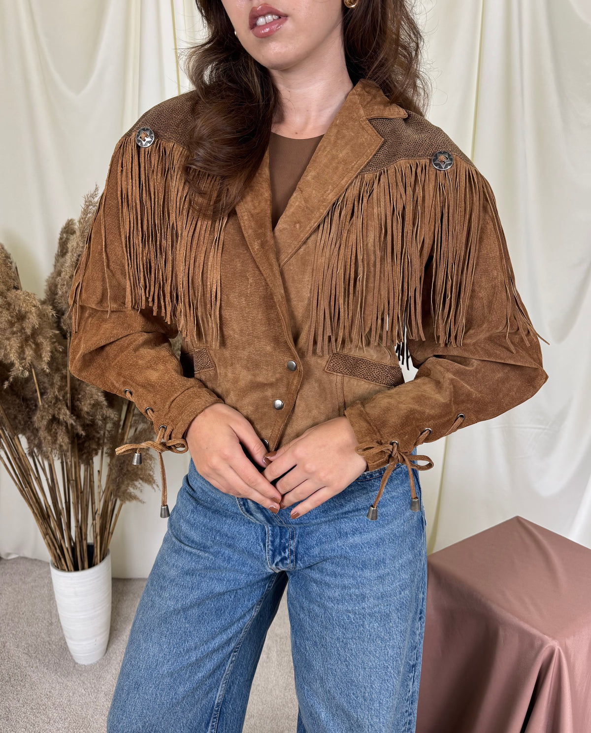 Jacheta vintage din 100% piele naturală cu franjuri ( mărimea S)