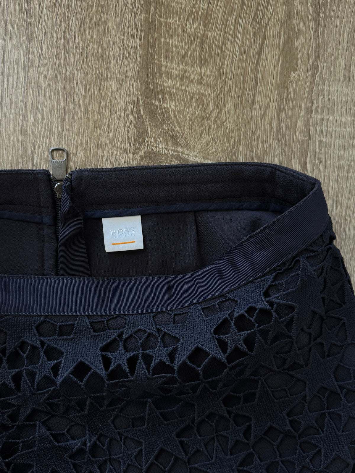 Fusta premium HUGO BOSS cu talie super înaltă ( mărimea XS/S)