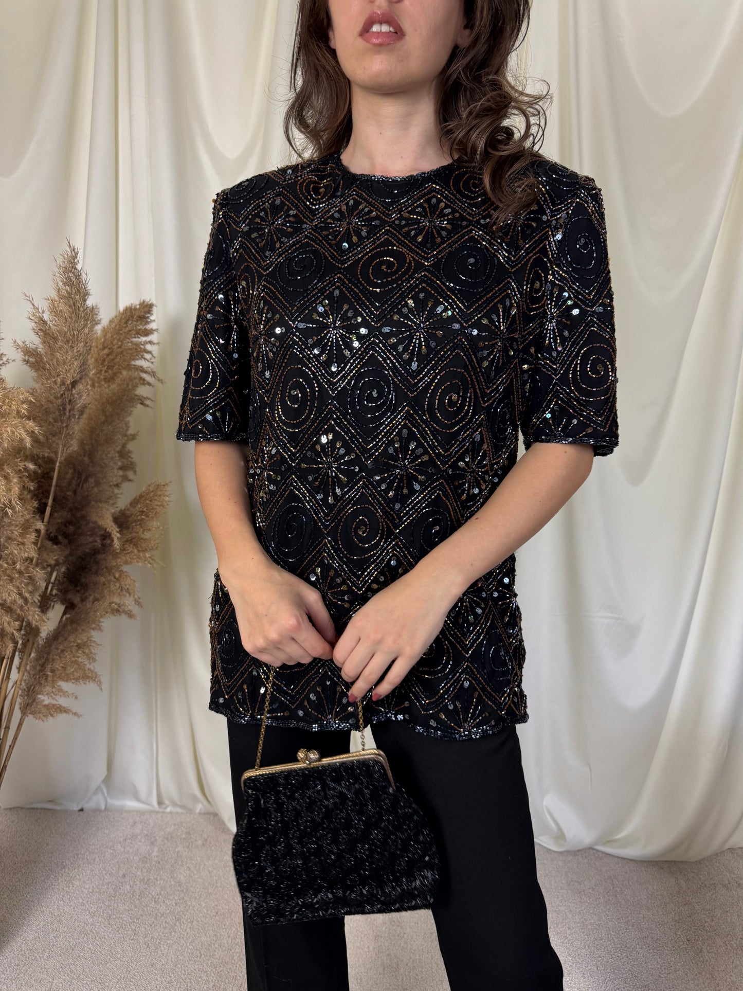 Piesă vintage din mătase naturală cu mii de mărgele( M/L)