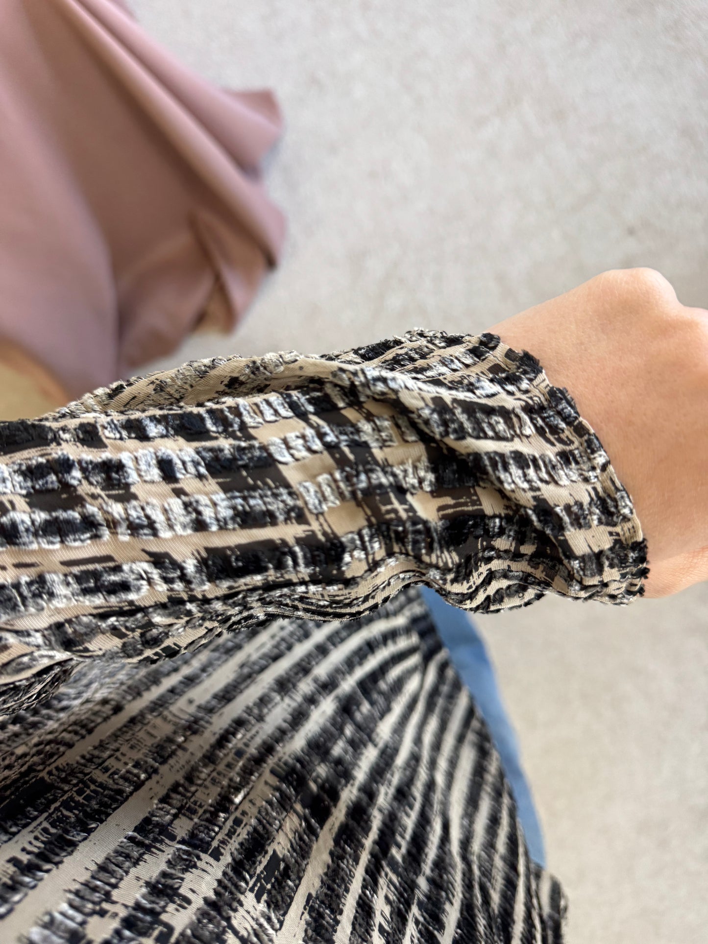 Bluza-tunică MAX MARA din vâscoză și mătase naturala cu detalii din catifea (Mărimea M)