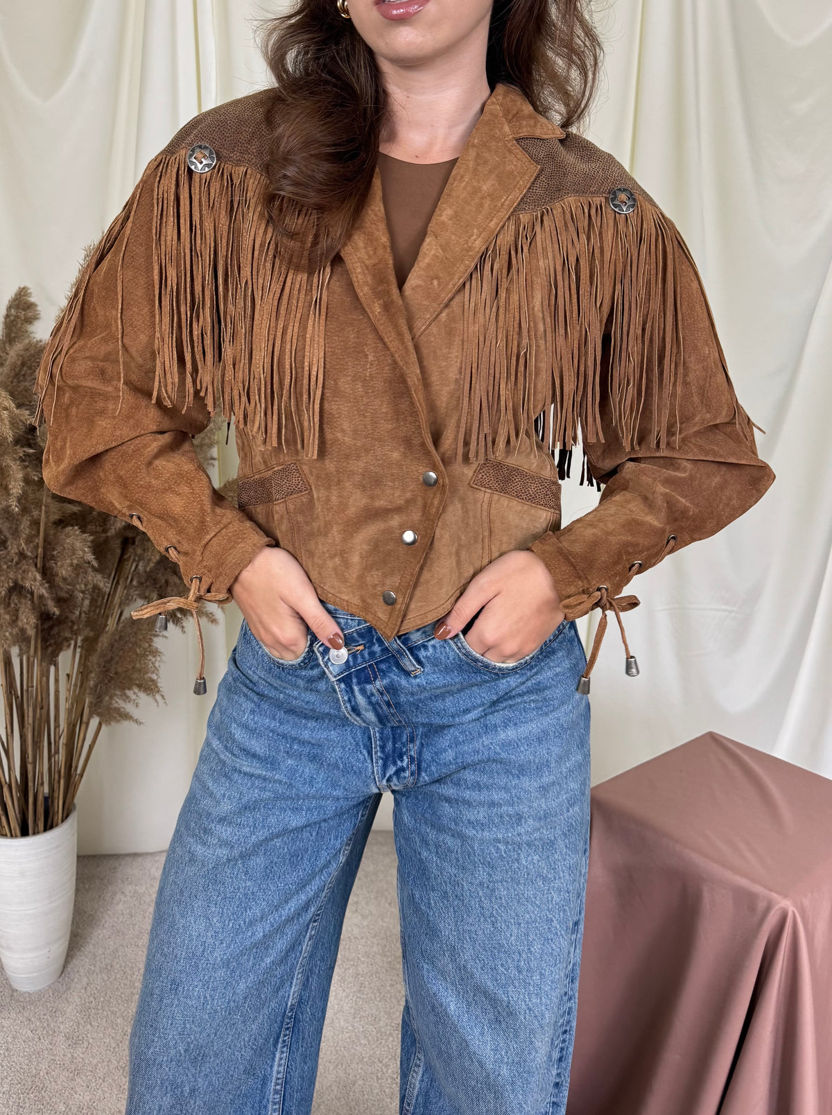 Jacheta vintage din 100% piele naturală cu franjuri ( mărimea S)