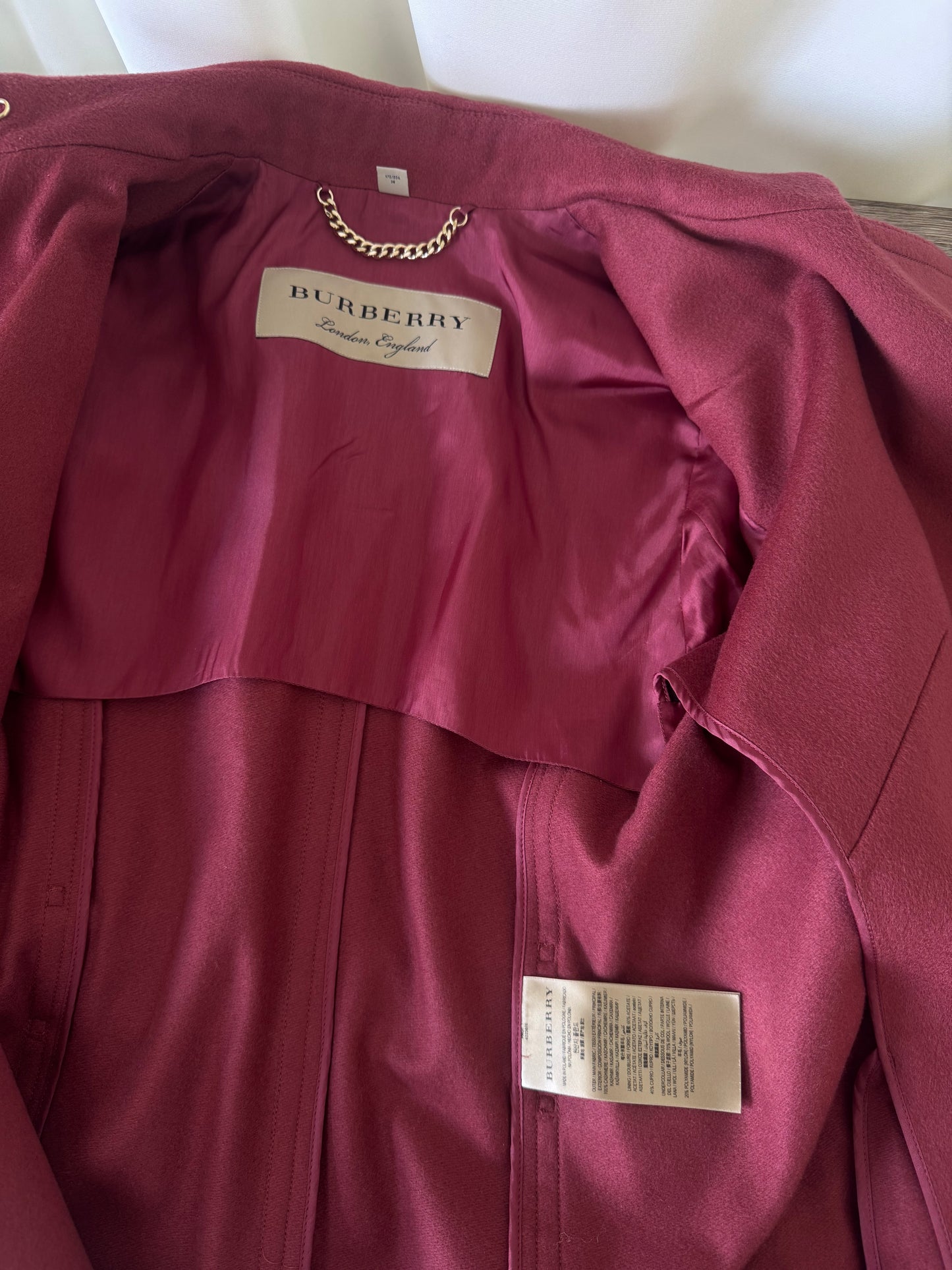 Trench BURBERRY din 100% cașmir cu cordon în talie( mărimea XS)