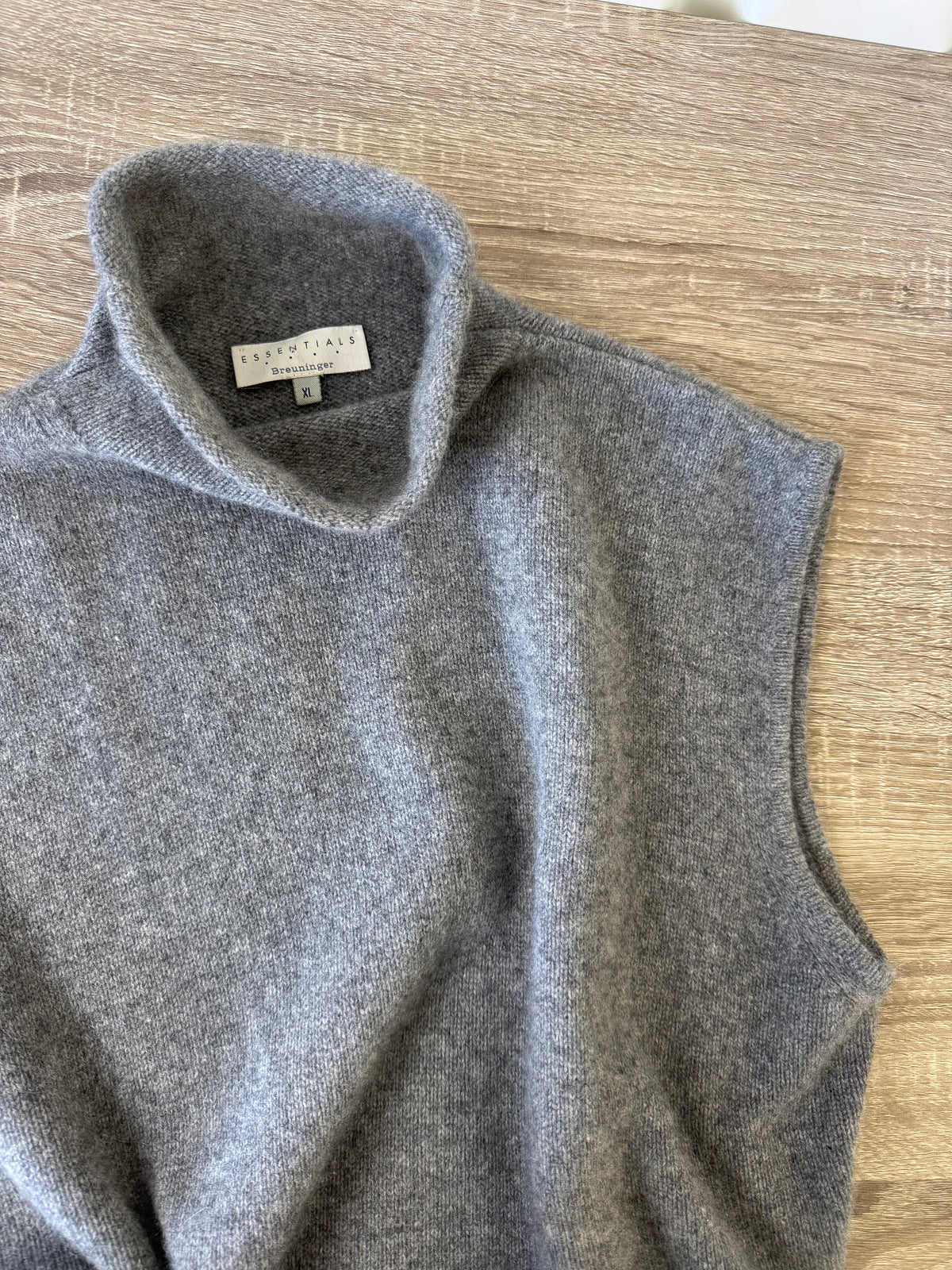 Top vintage din 100% cașmir moale ( mărimea M-XL)