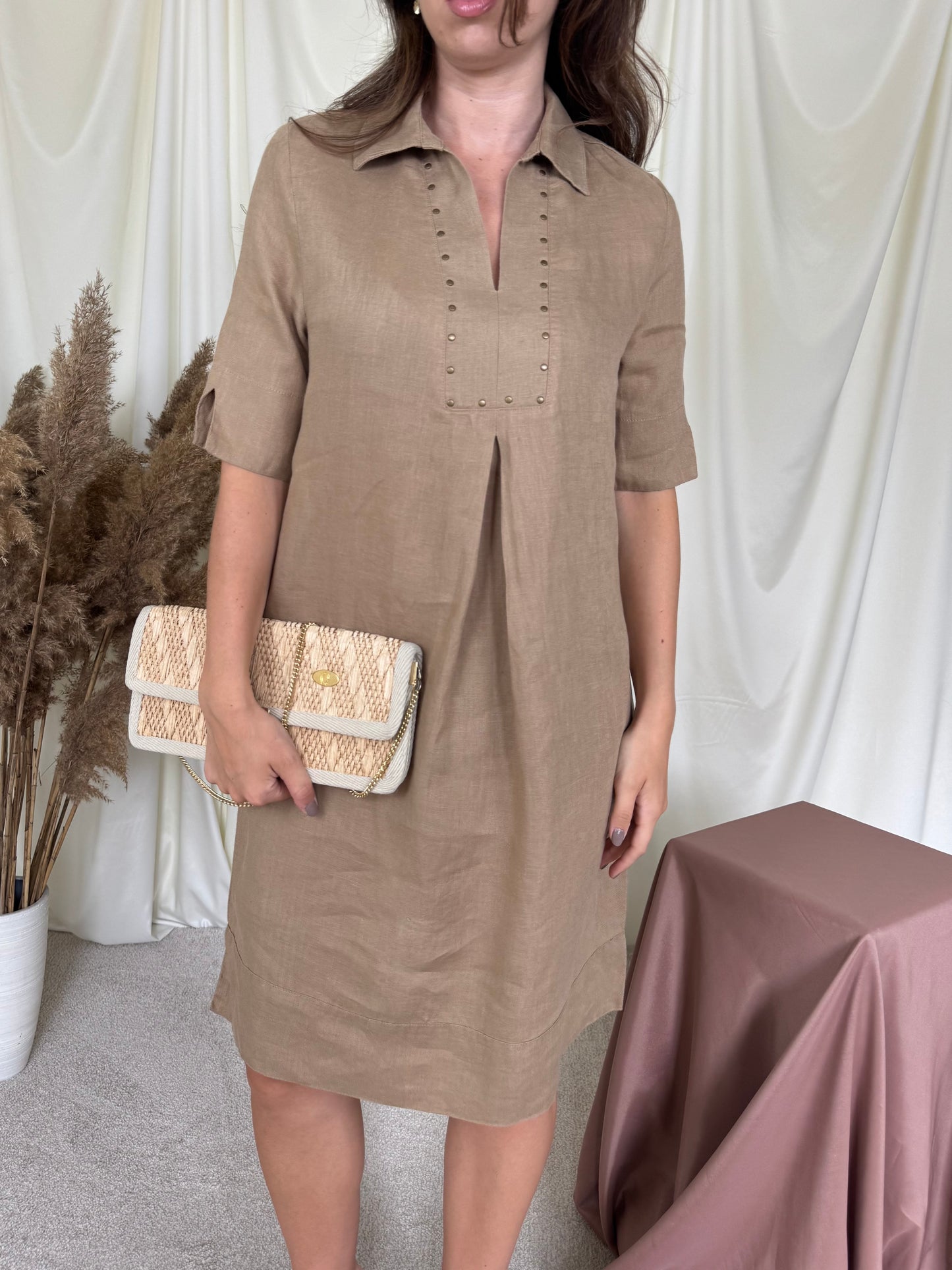 Rochie de vară din 100% in cu aplicații metalice ( mărimea S)