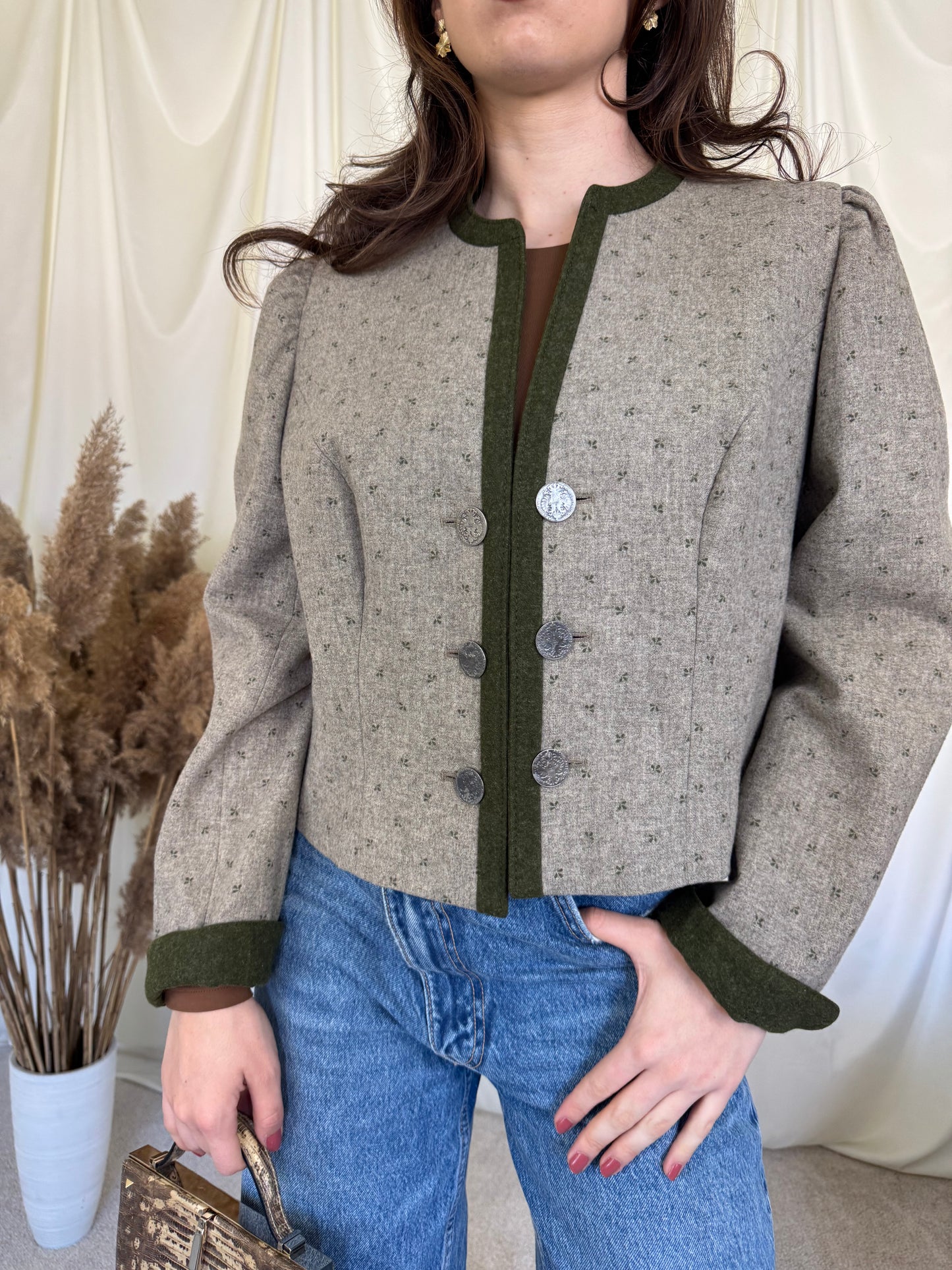 Sacou-jacheta vintage din lana cu nasturi metalici 
(Mărimea M/L)