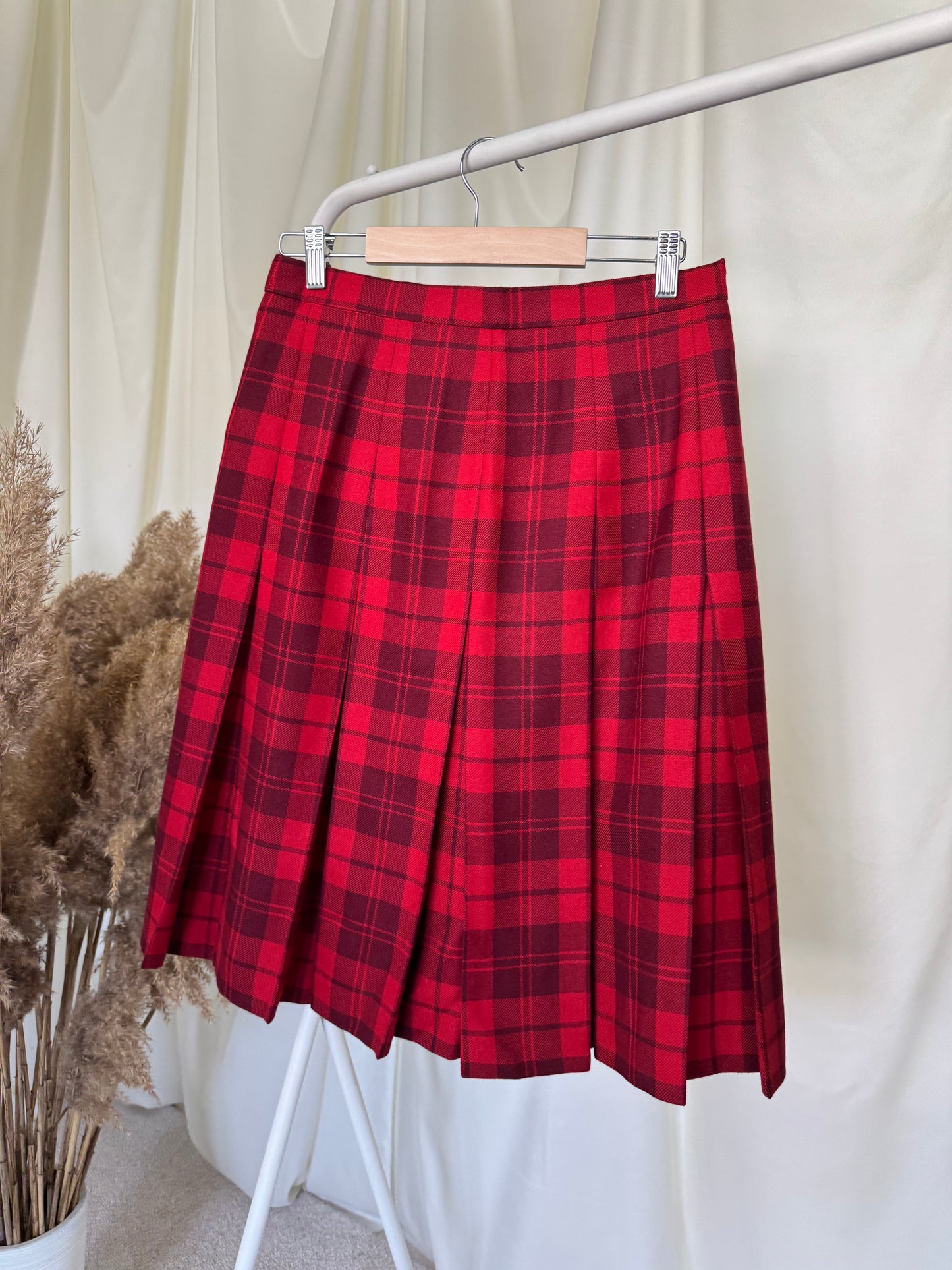 Fustă vintage din 100% lână (M)