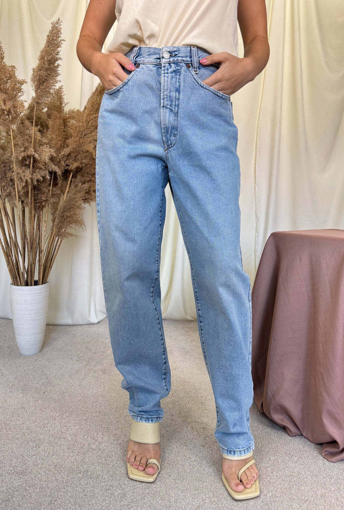 Blug vintage DIESEL cu talie super înaltă, denim de bumbac ( mărimea S-M) 72 cm talie