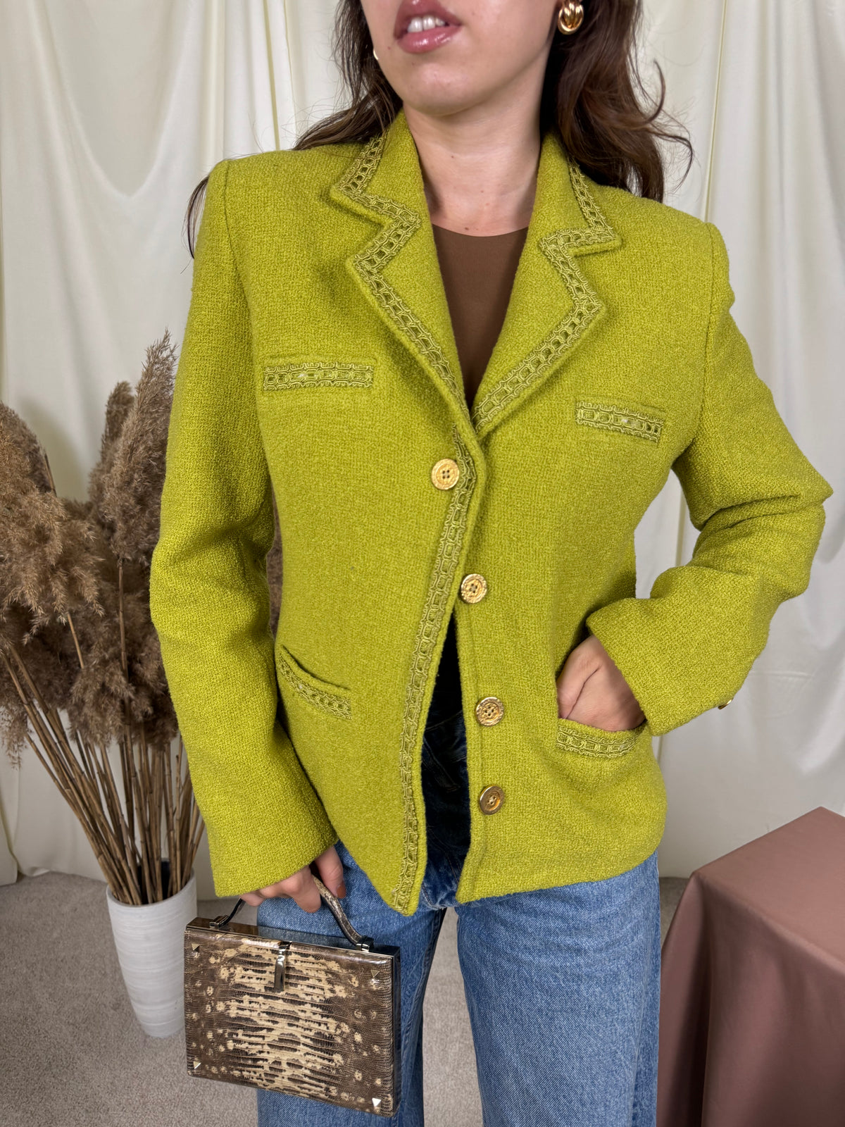 Sacou vintage VERTIGO din tWeed de lana cu nasturi metalici aurii ( mărimea M)