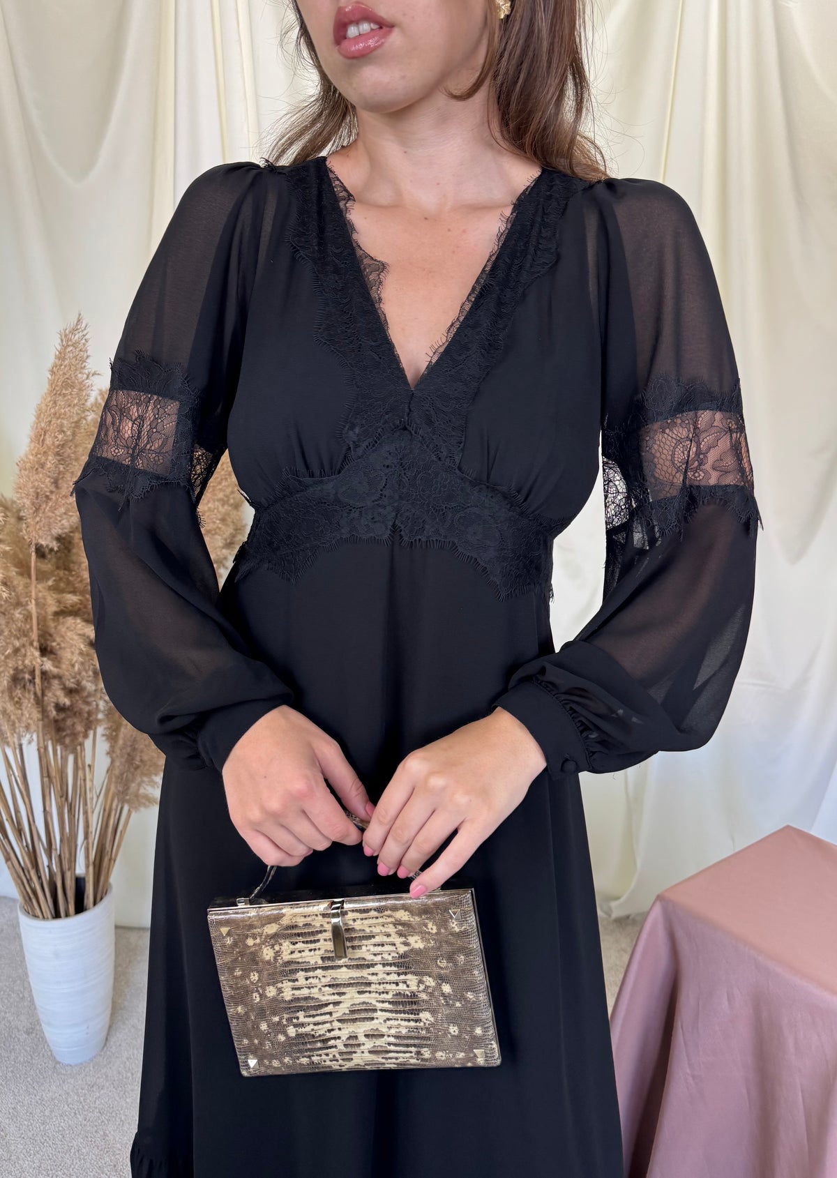 Rochie Michael Kors cu detalii superbe din dantelă și talie marcata ( mărimea xs/s)