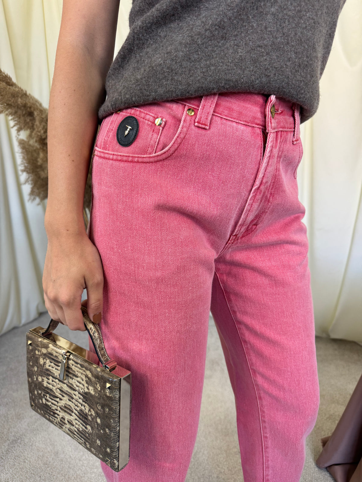 Blug vintage premium TRUSSARDI din 100% bumbac cu talie super înaltă și inscripție brodată ( mărimea xs/s)