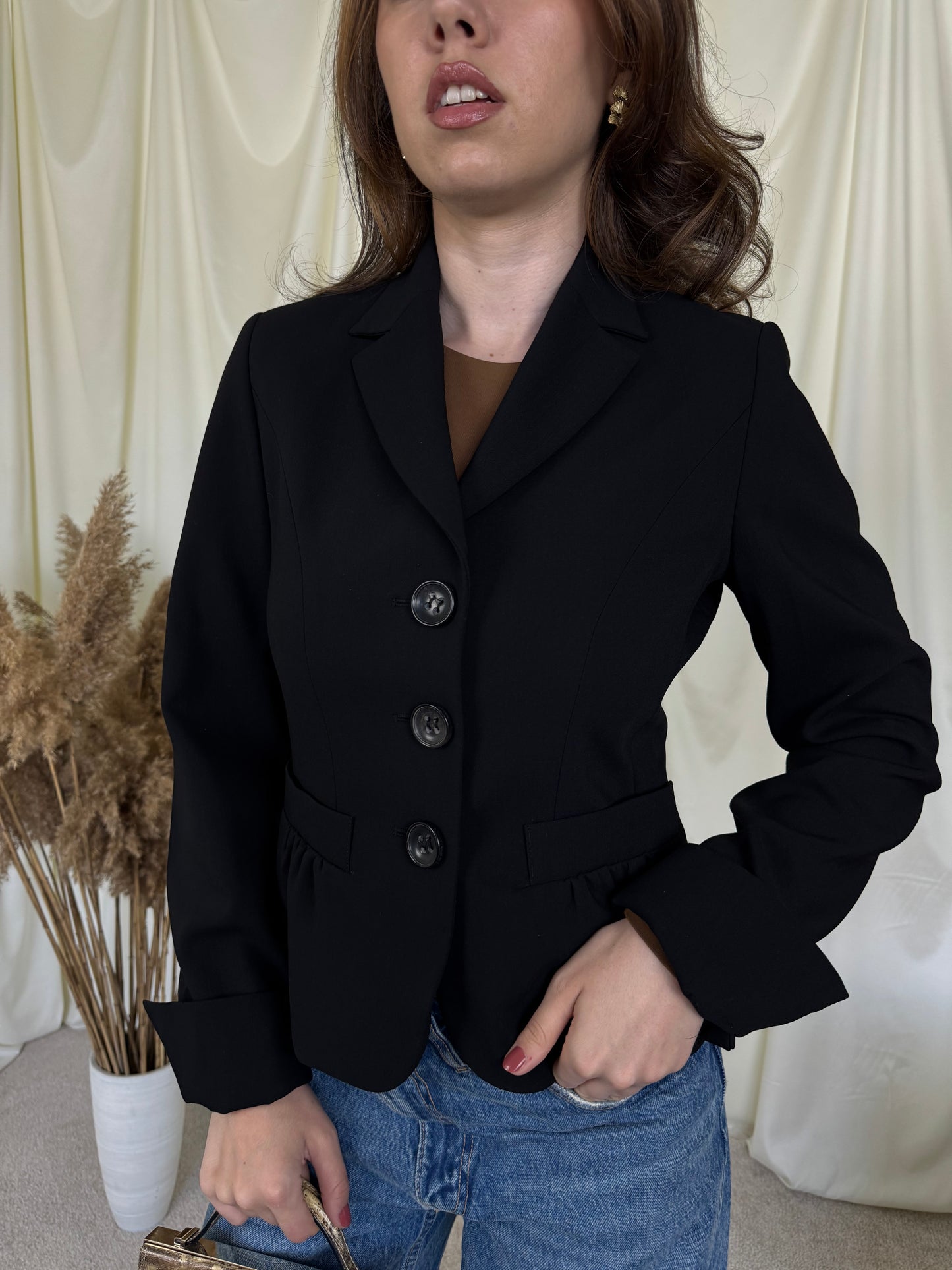 Sacou premium RIANI din lana cu talie cambrata 
(Mărimea 34/XS)
