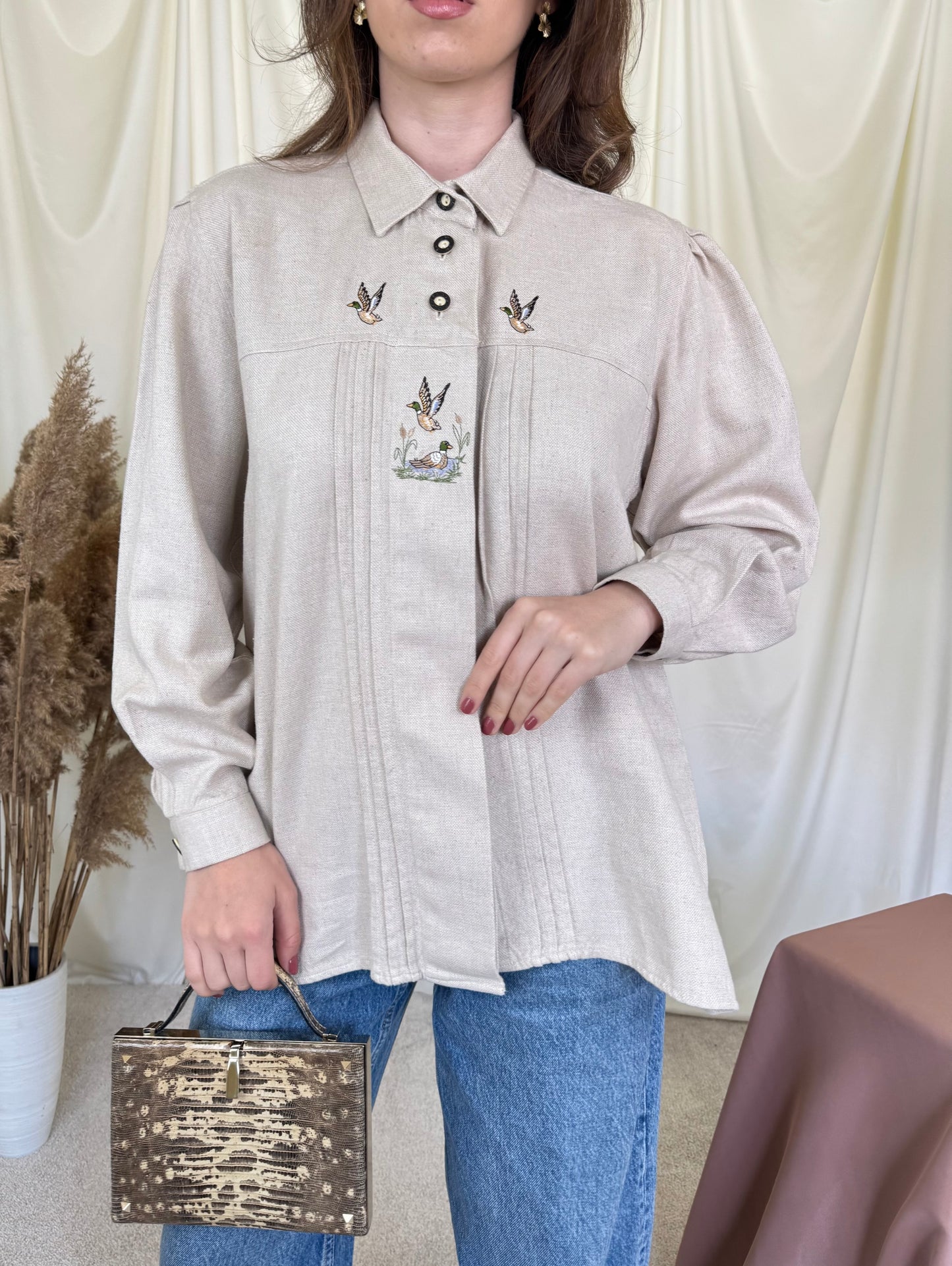 Cămașă vintage cu broderie din bumbac și in 
(Mărimea L)