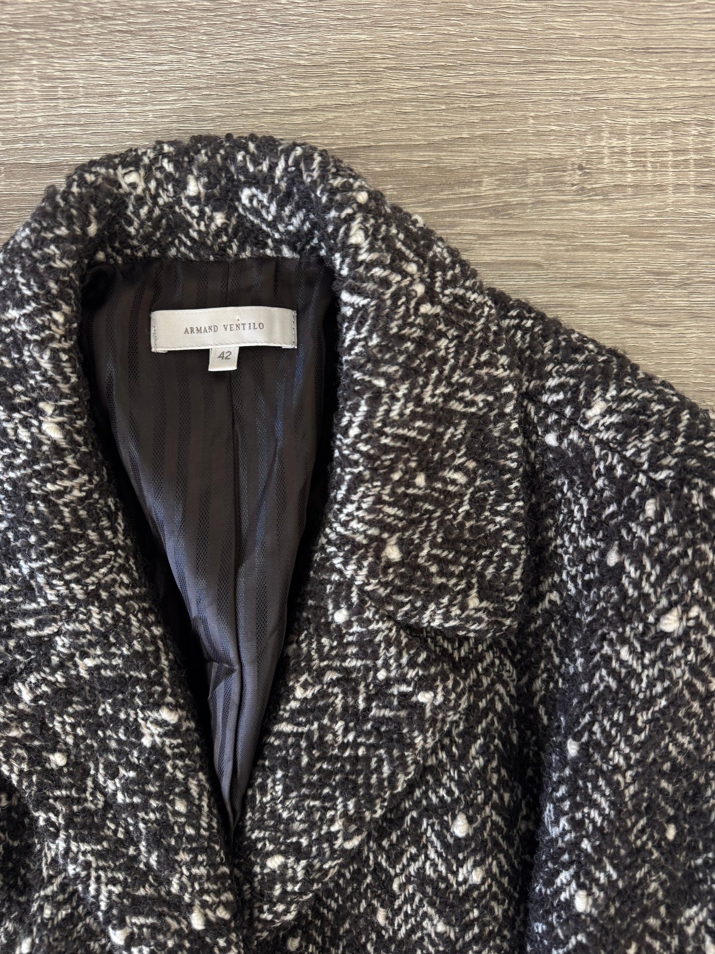 Jachetă din stofă de lână tip boucle ( mărimea s)