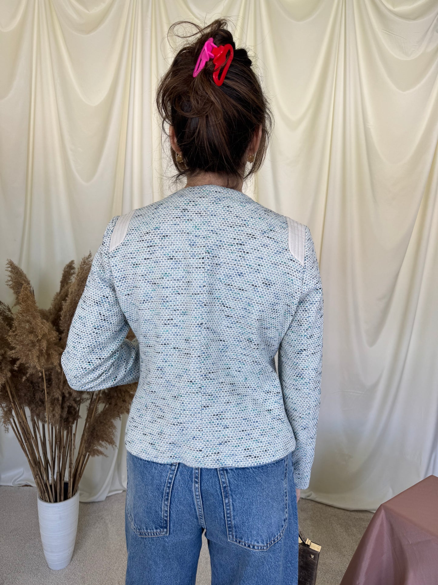Jacheta din tweed tip boucle 
(Mărimea XS/S)