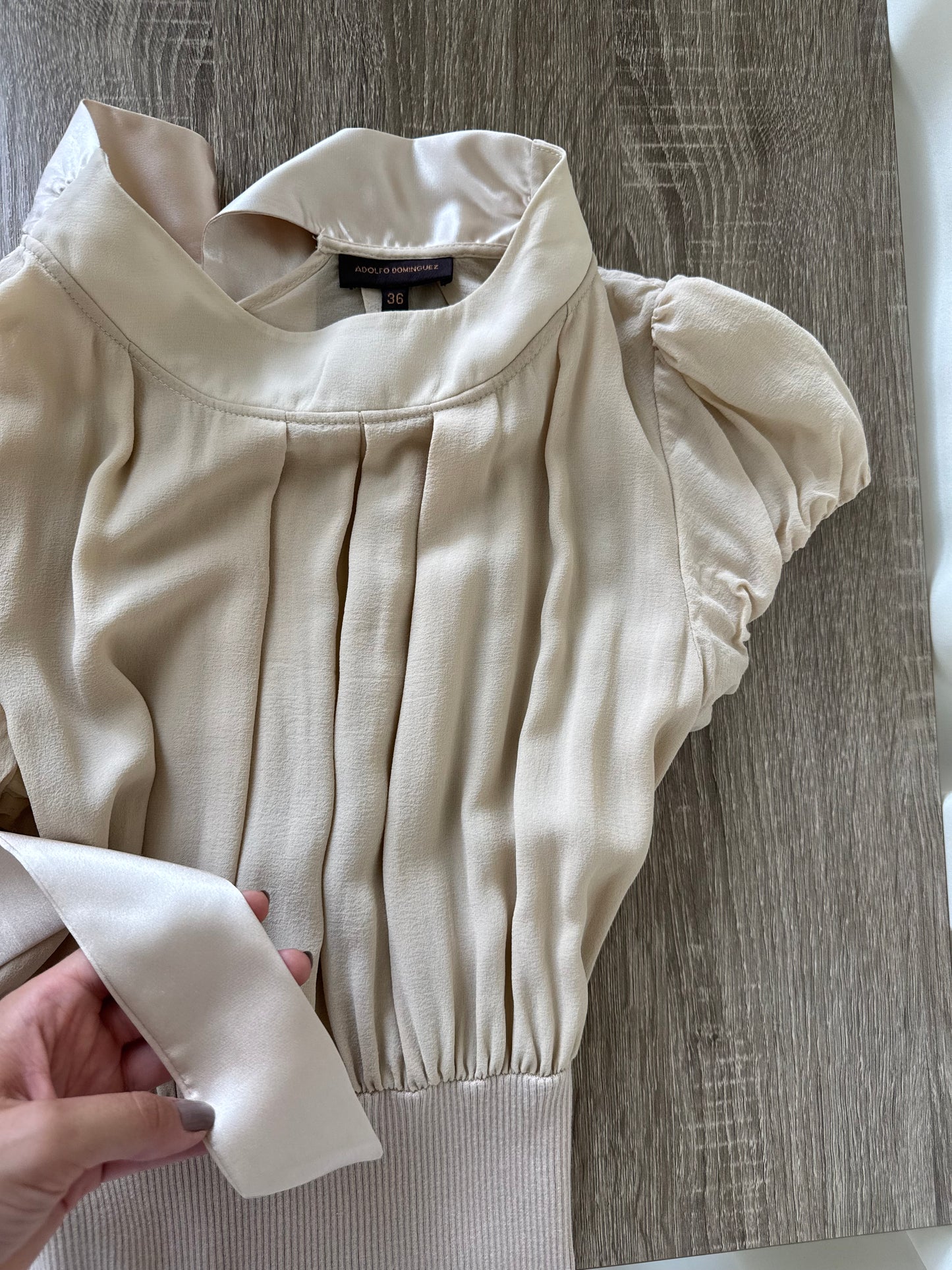Top ADOLFO DOMÍNGUEZ  din matase naturala și talie elastică, look feminin  ( mărimea S)
