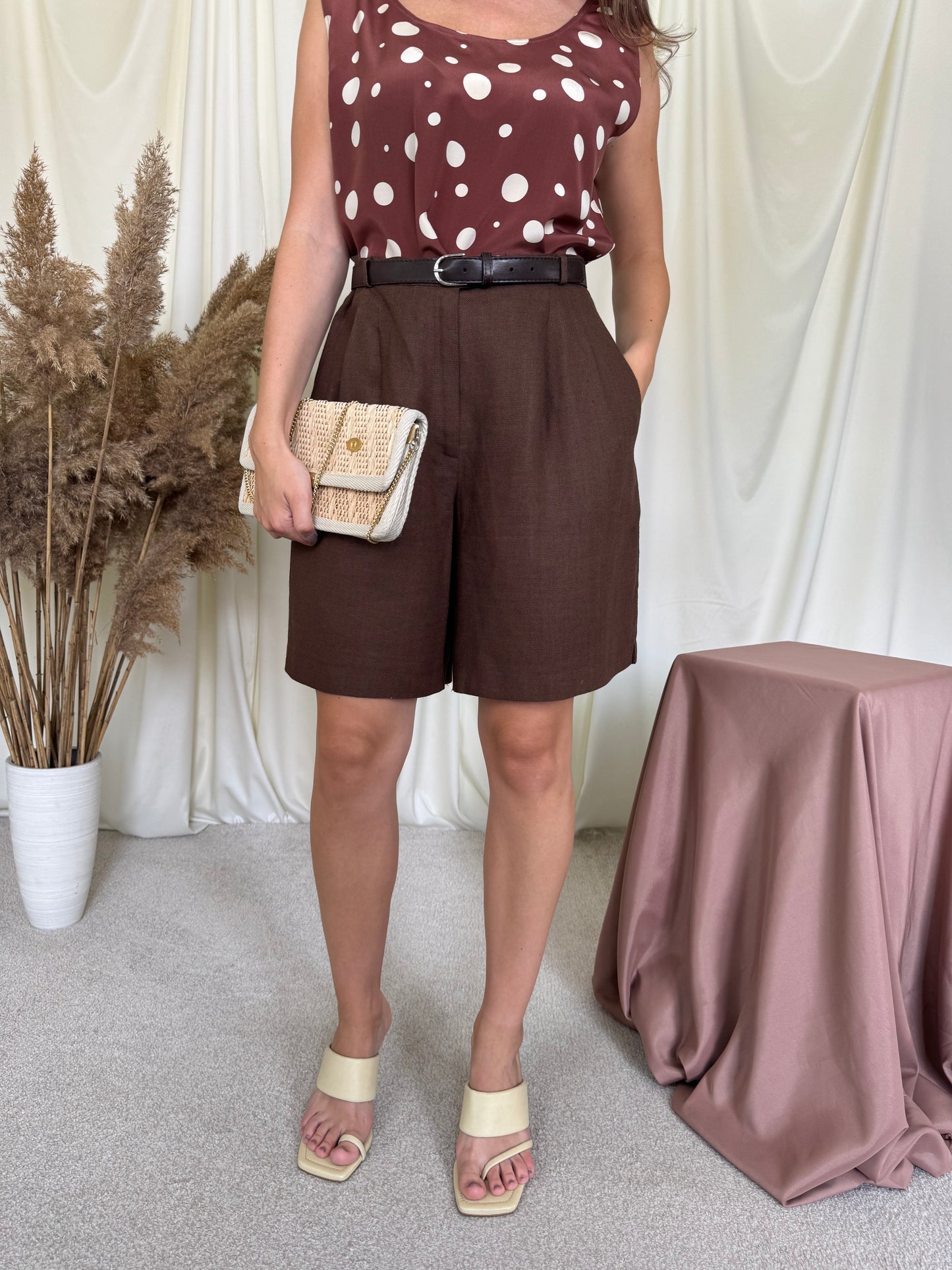 Pantaloni vintage cu talie înaltă și curea pentru ajustare, în și vascoza ( mărimea M)