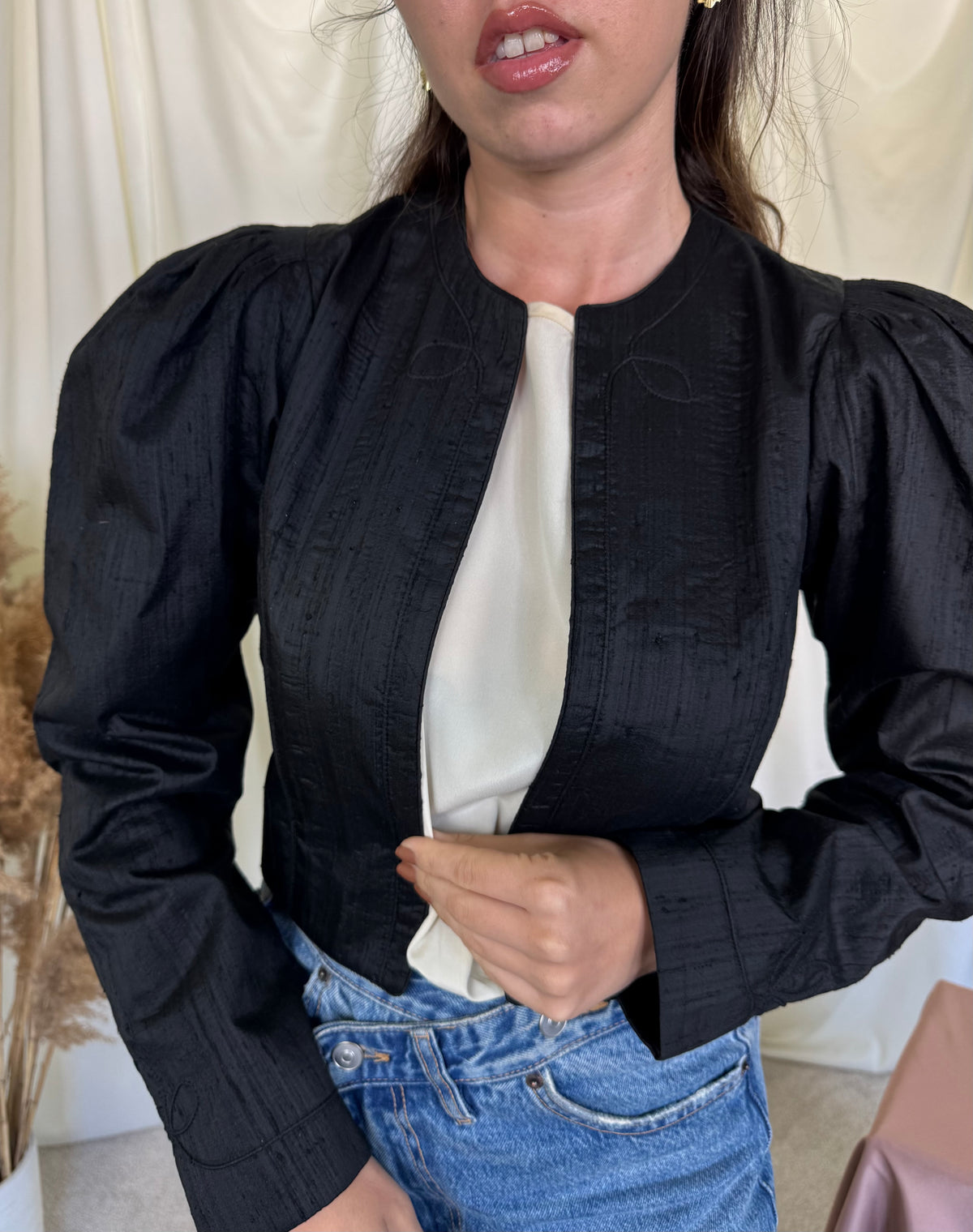 Sacou vintage din mătase naturală cu broderie superba( mărimea XS)