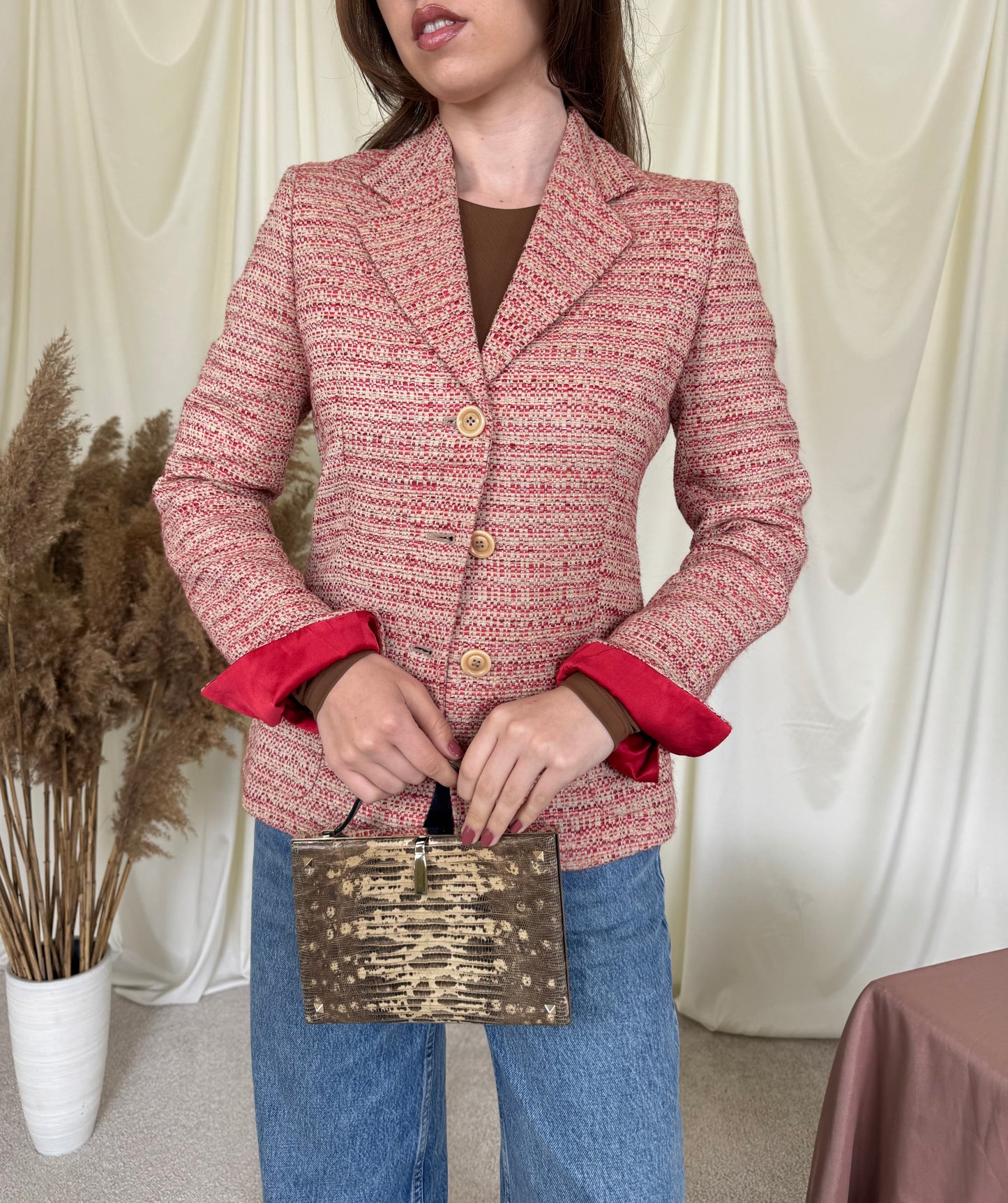 BACK IN STOCK. Sacou MAX MARA din tweed cu detalii din mătase naturală 
(Mărimea S/M)