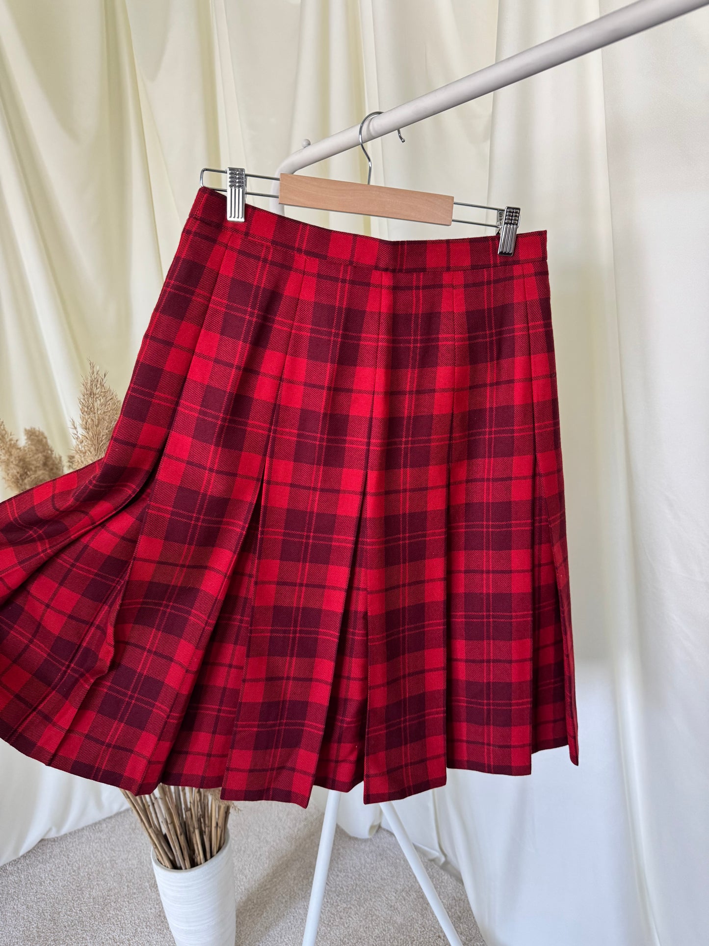 Fustă vintage din 100% lână (M)