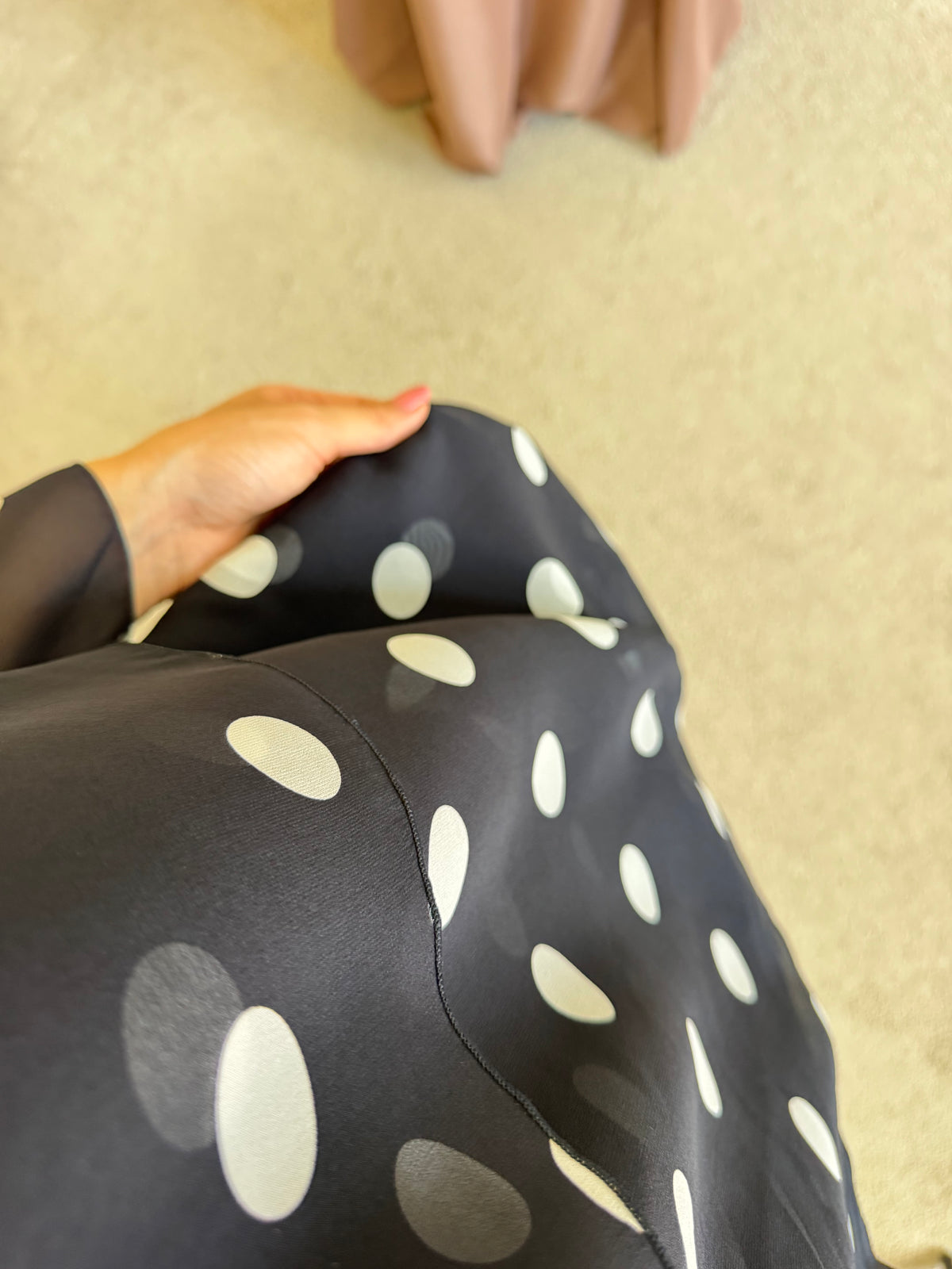 Rochie luxury spectaculoasă MARINA RINALDI din 100% mătase naturală cu print buline si detalii din dantelă ( mărimea L)