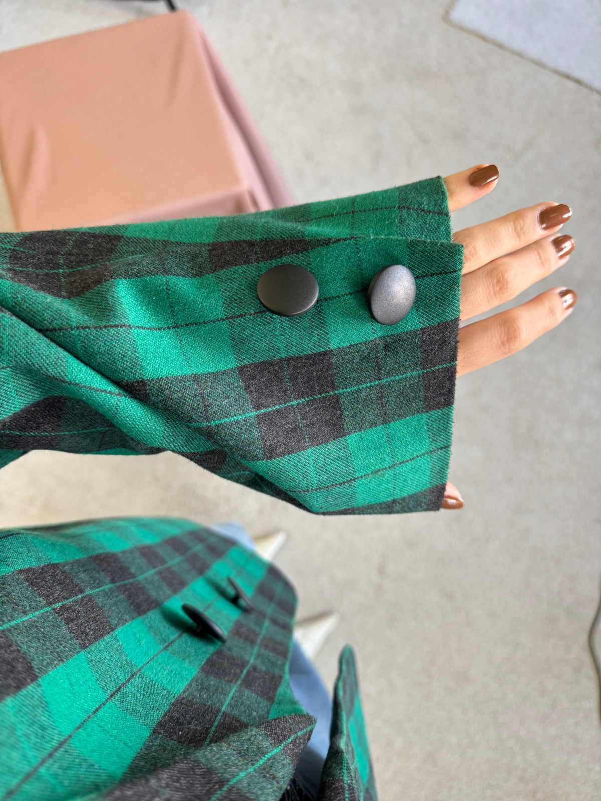 Sacou vintage din 100% lână cu print verde tartan, mai lung( mărimea L/XL)