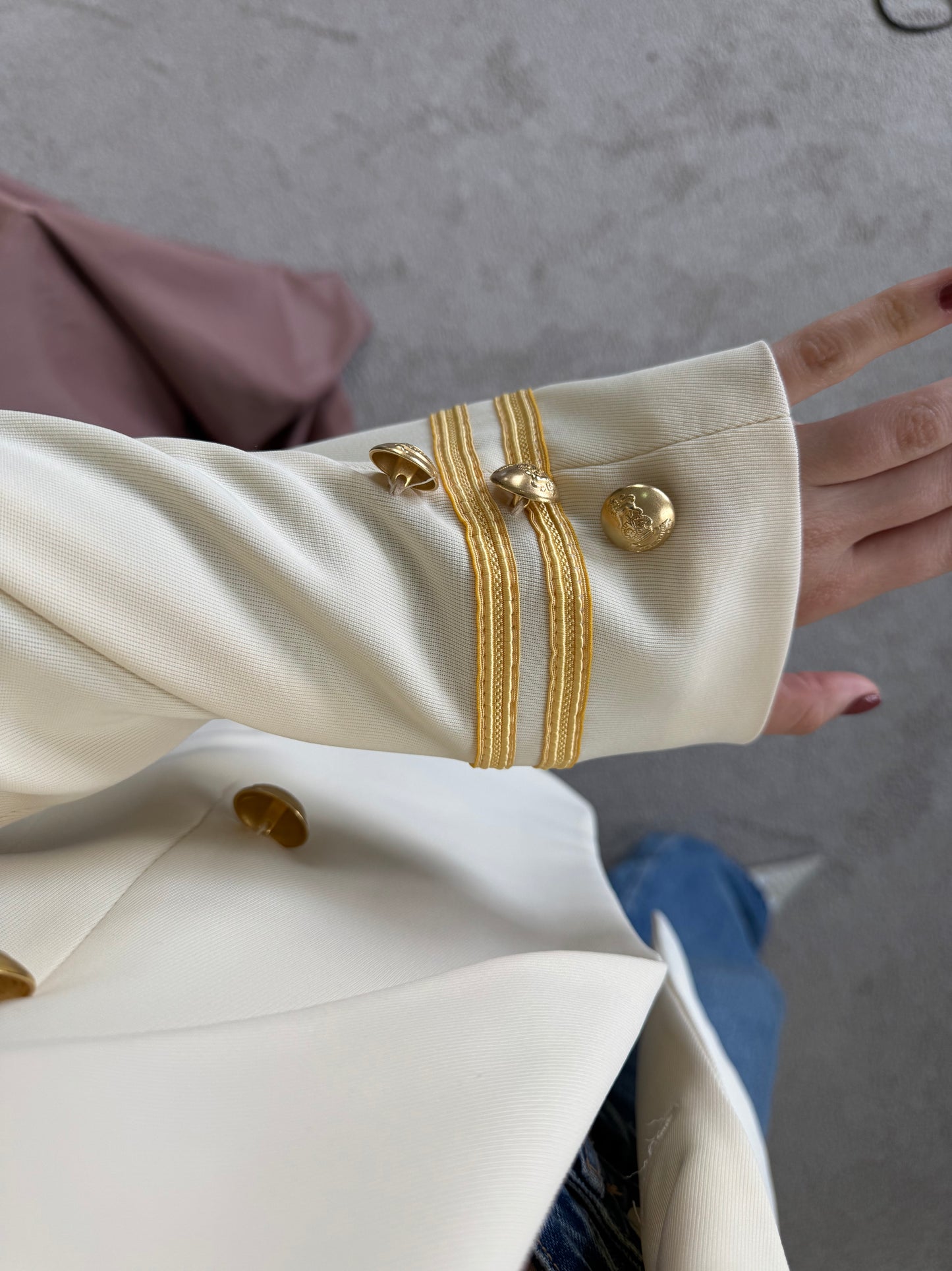 Sacou vintage cu nasturi metalicii aurii (mărimea M)