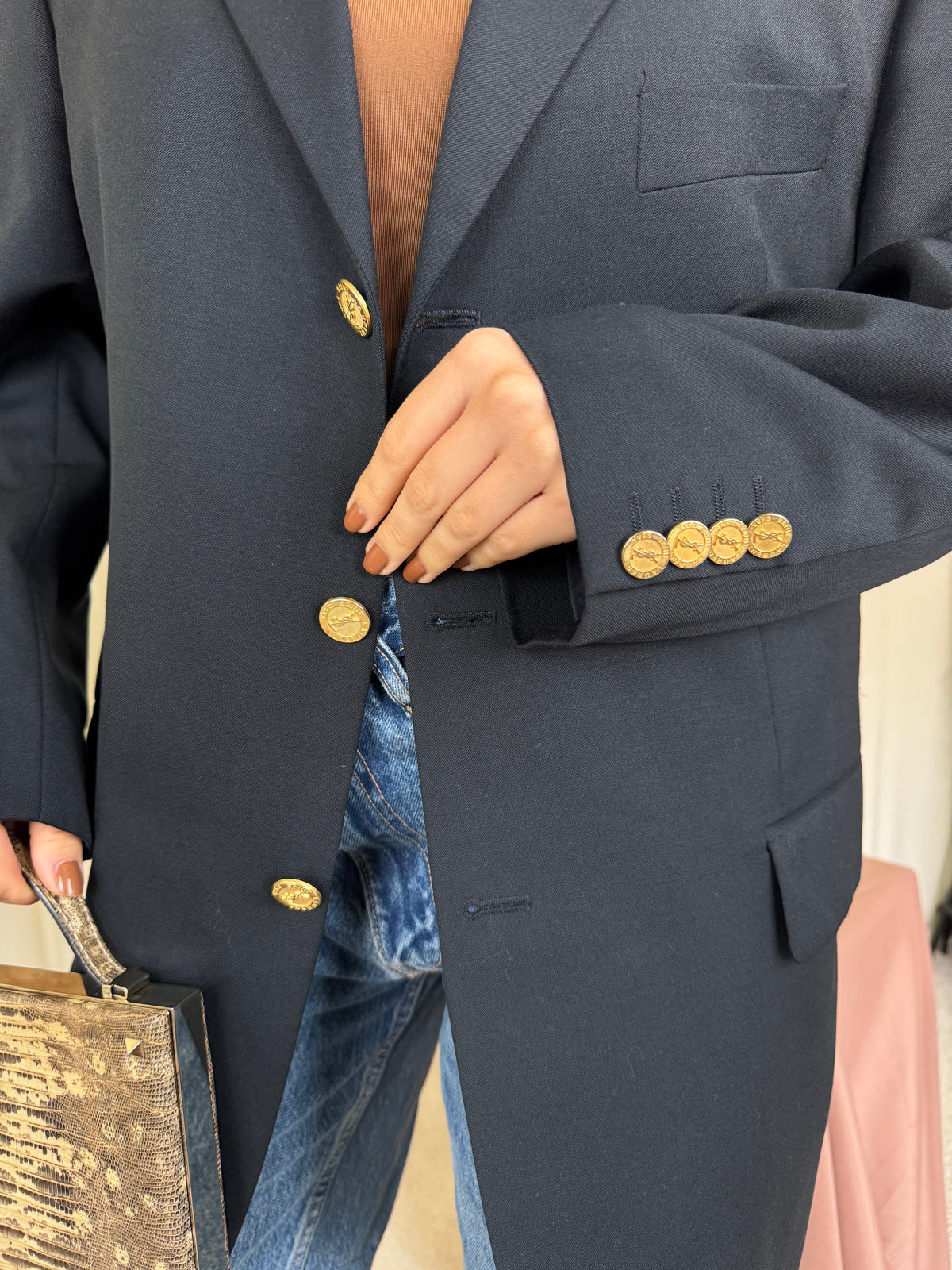Sacou luxury YvesSaintLaurent din stofă premium 100% lână cu nasturi metalici inscripționați YSL( mărimea L/XL)