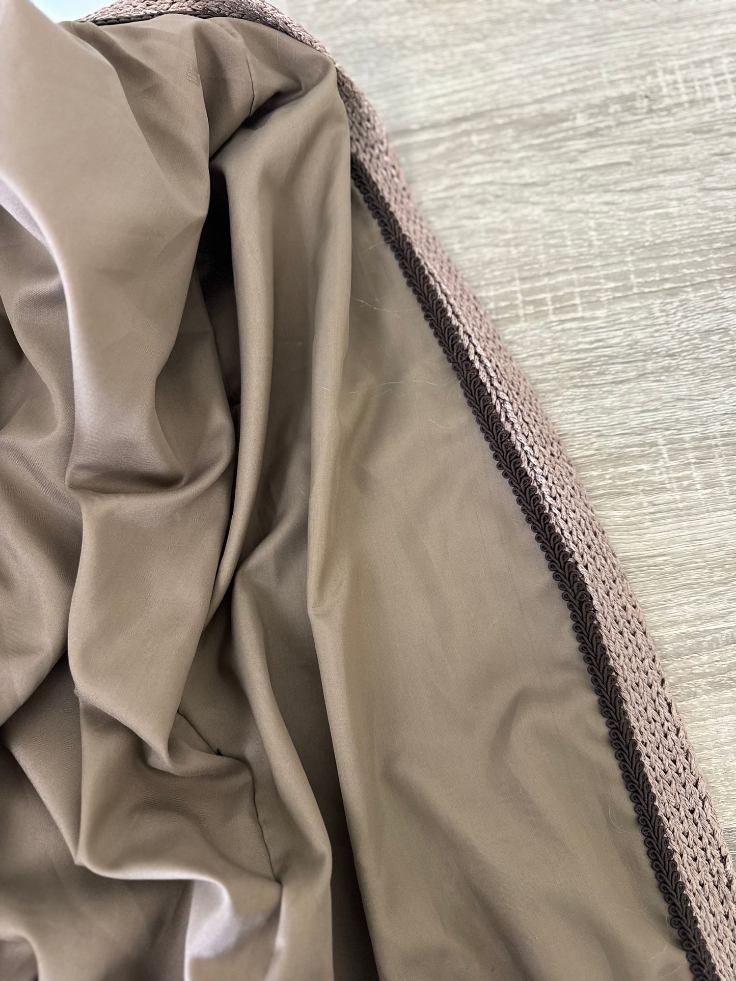 Cardigan vintage superb din 100% lână brodata cu aplicații 
(Mărimea M-XL )