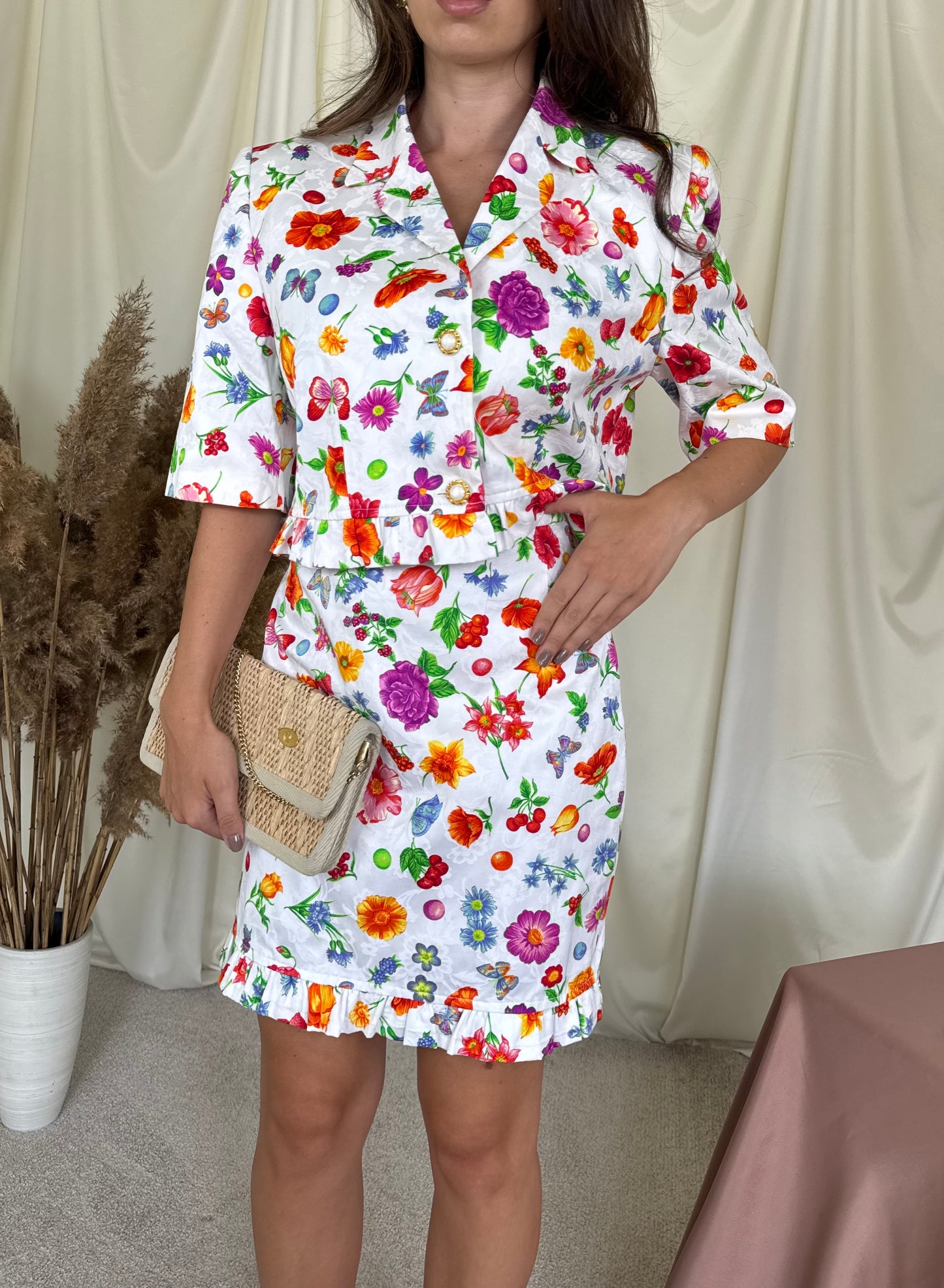 Costum vintage Alexander din bumbac cu print floral superb cu nasturi bij, sacou + fusta( mărimea M-L)