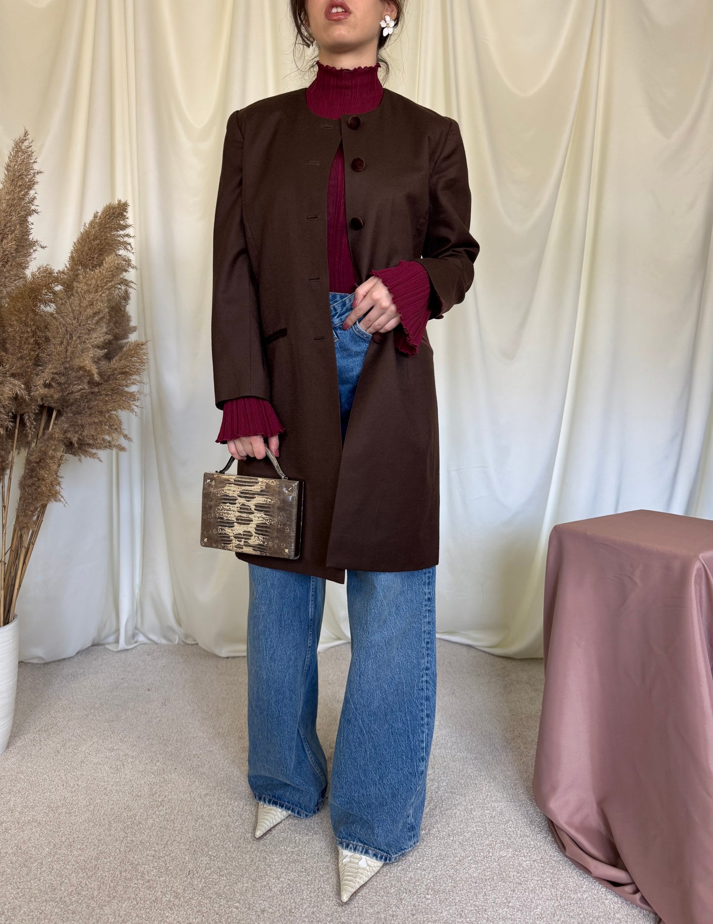 Piesa vintage superbă din lana cu detalii din catifea( mărimea M-L)