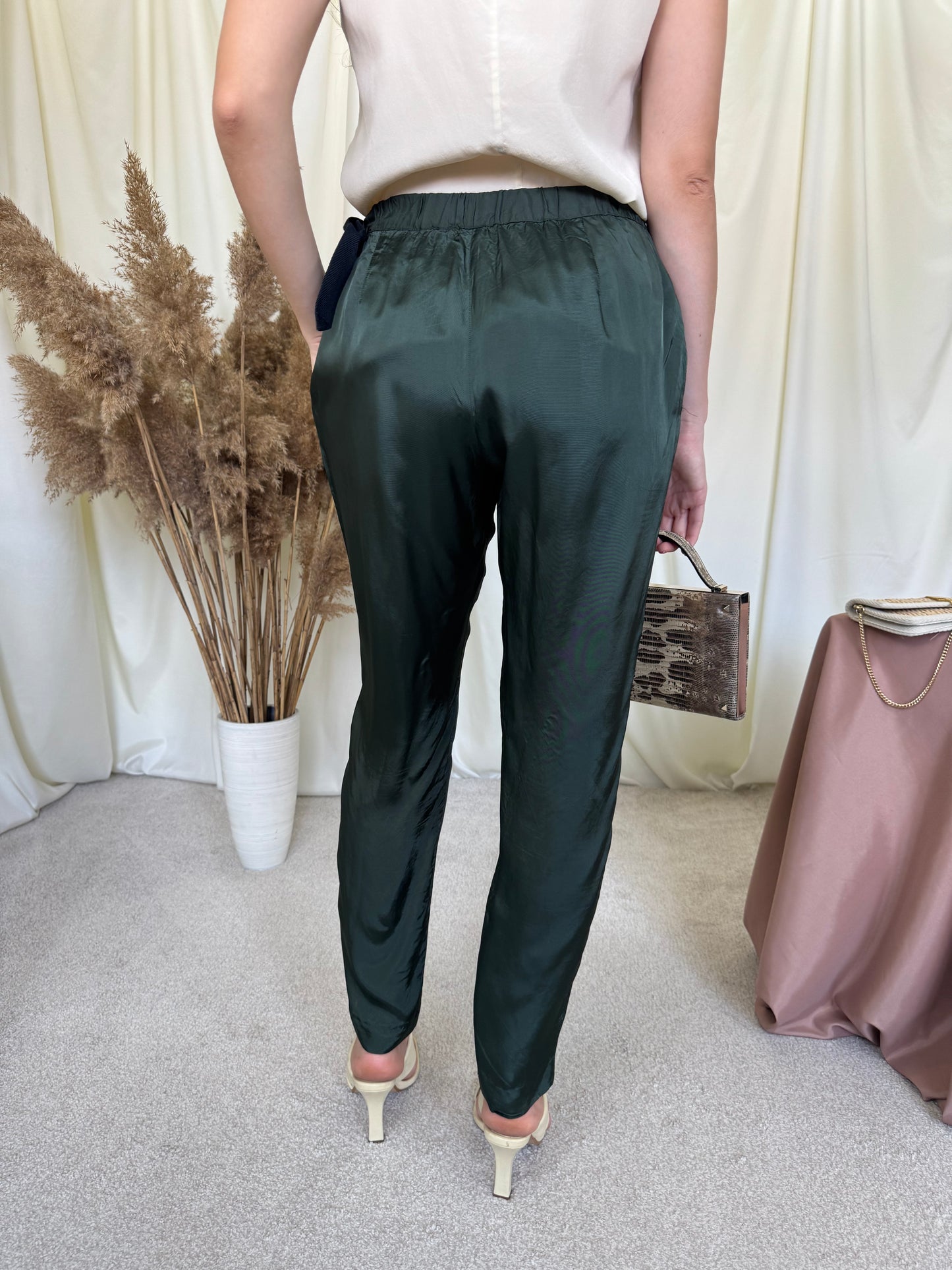 Pantalon luxury DRIES van notten in fit lejer și talie elastică , 100% raton ( mărimea S/M)