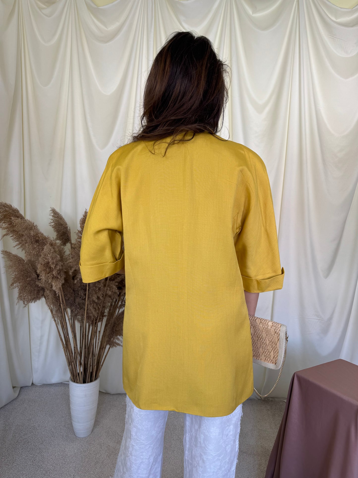 Sacou vintage superb in condiție excelentă, design cu nasturi ( mărimea M/L)