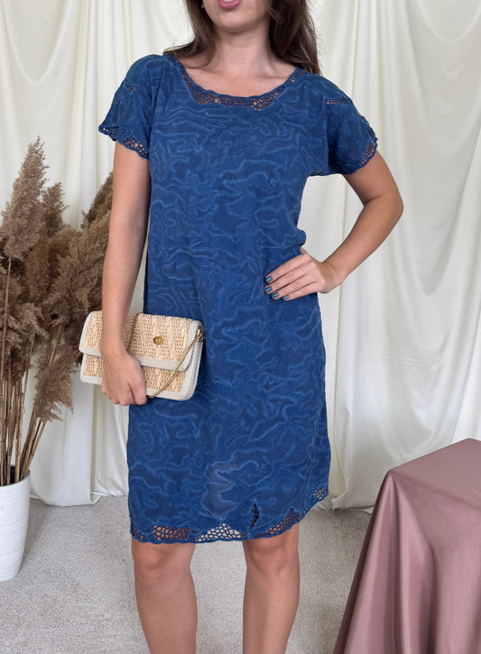 Rochie Hugo Boss de vară cu detalii din macrame, bumbac și vascoza ( mărimea S-M)