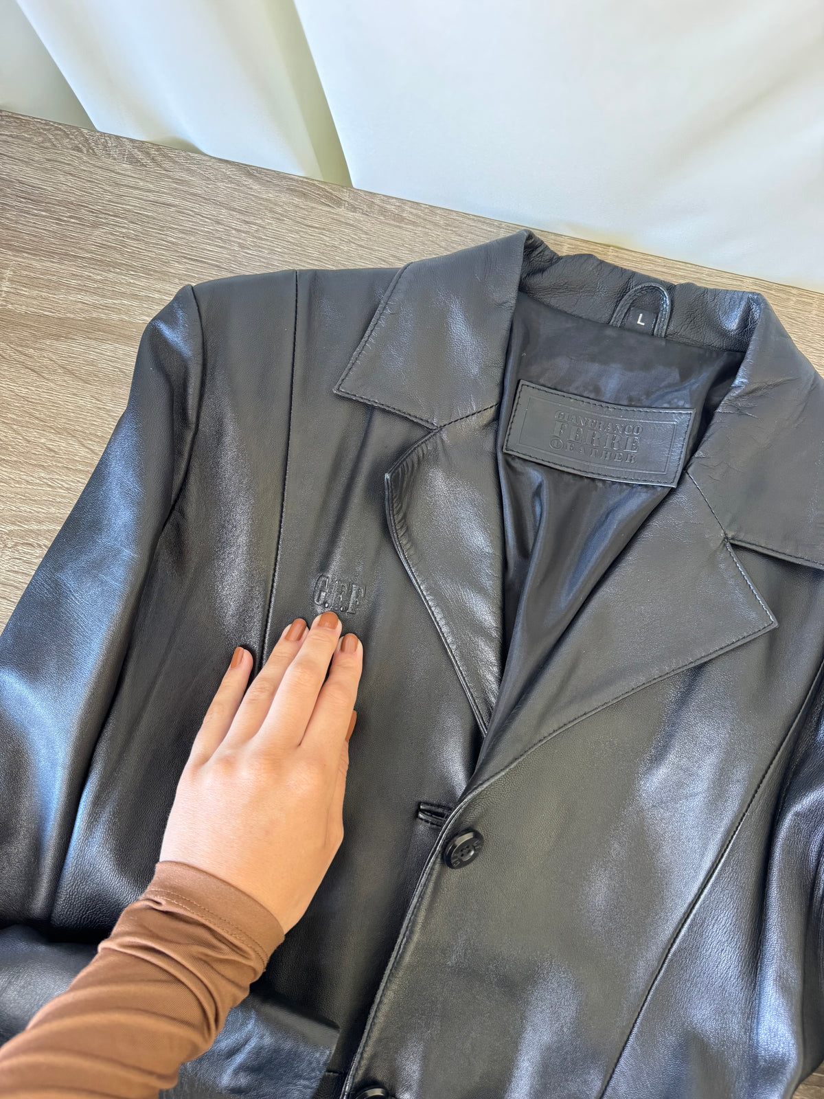 Trench vintage premium GIANFRANCO FERRE din 100% piele naturală ( mărimea S/M)