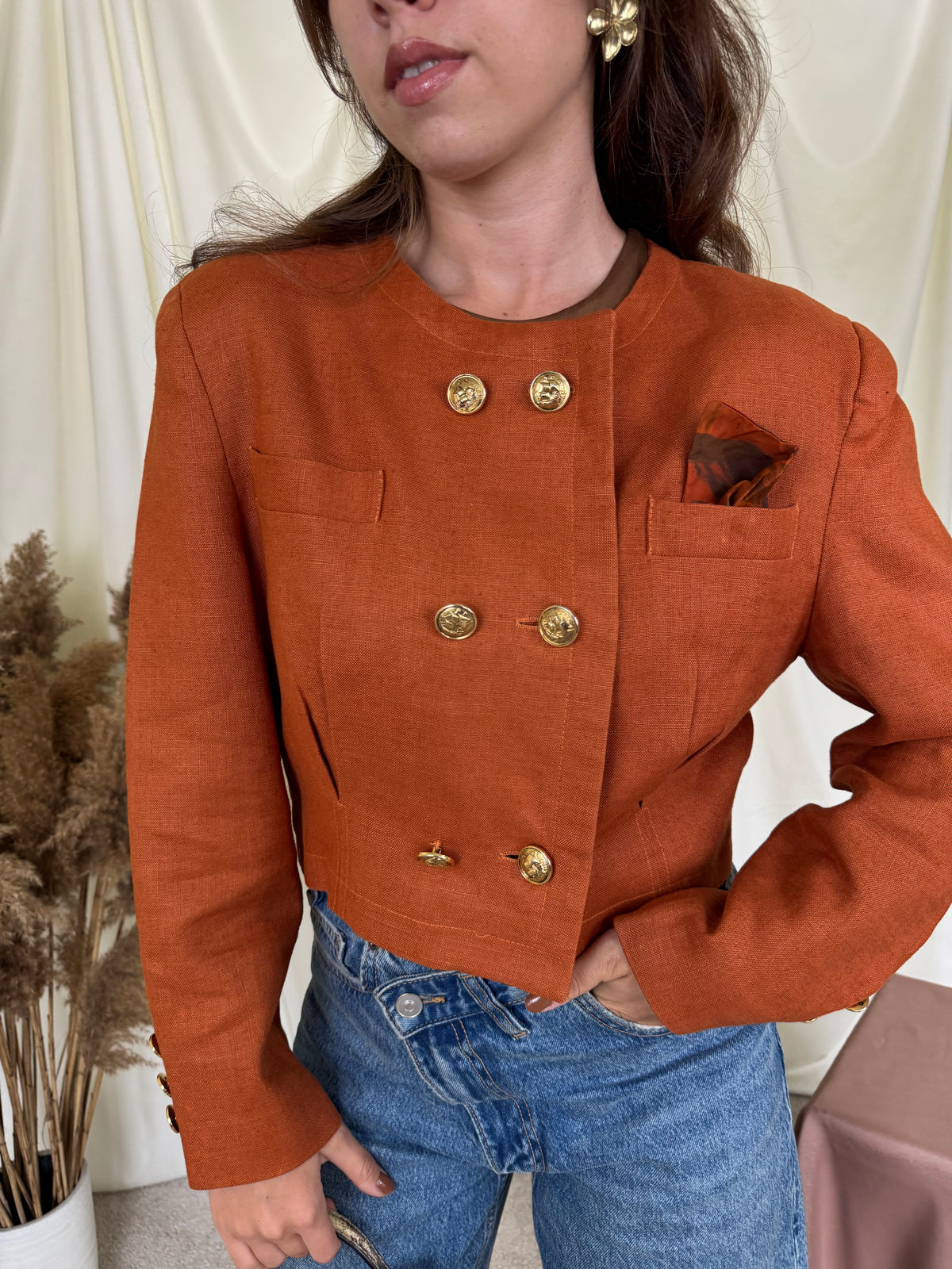 Sacou vintage tip jachetă din 100% in cu nasturi metalici tip bijuterie, lungime crop ( mărimea S/M)