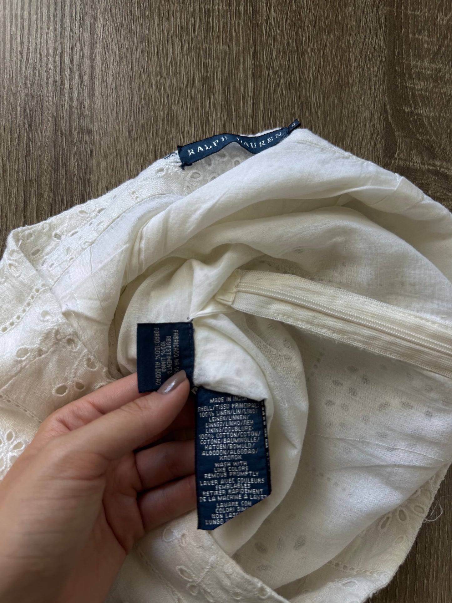Pantaloni Ralph Lauren din 100% in cu talie medie și broderie superbă ( mărimea XS)