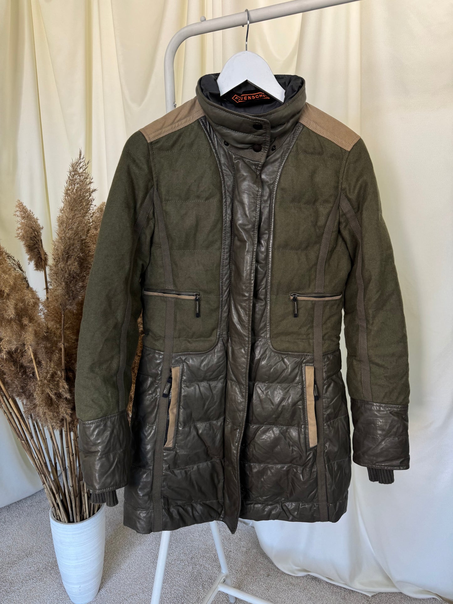 Geaca premium frauenschuh( mărimea 36/S)