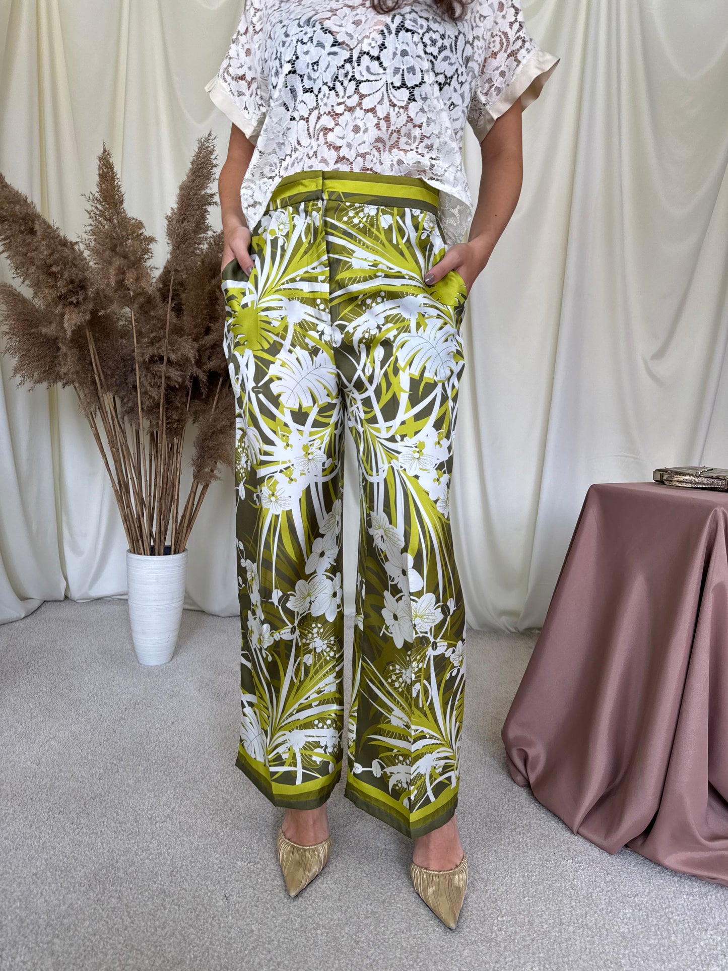 Pantalon MAX MARA din 100% mătase naturală cu print și talie înaltă ( mărimea S-M )