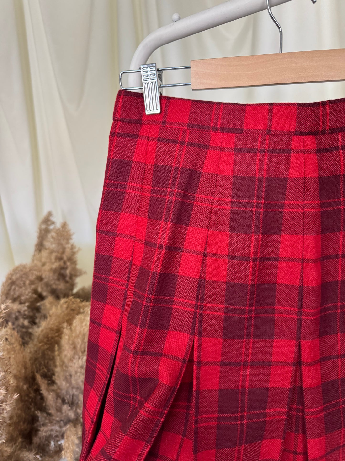 Fustă vintage din 100% lână (M)