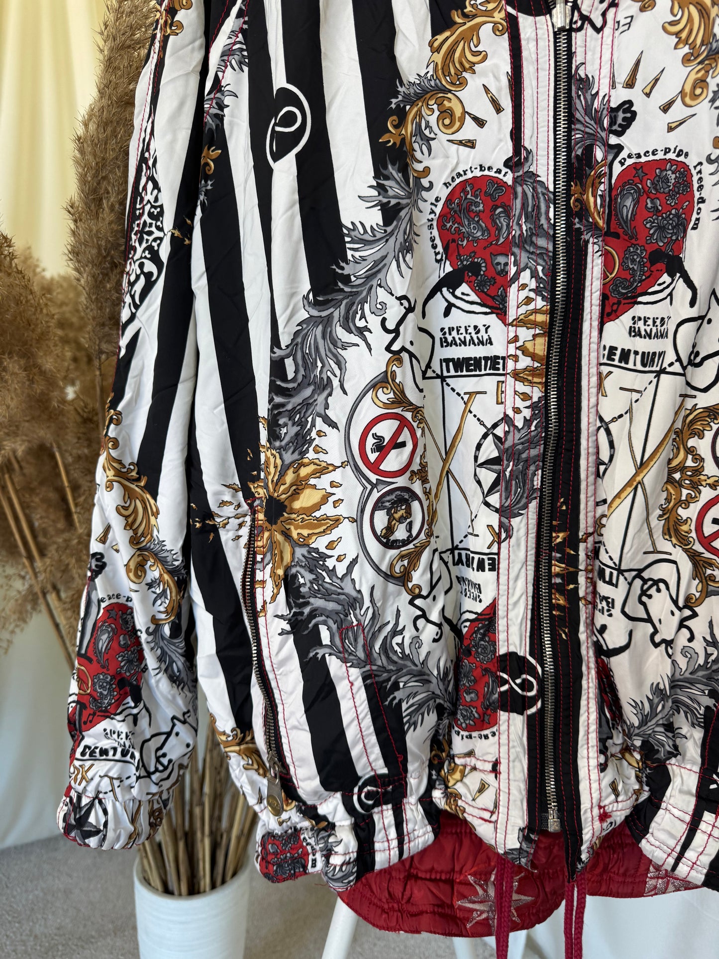 Geaca vintage print cool- reversibilă ( mărimea L)