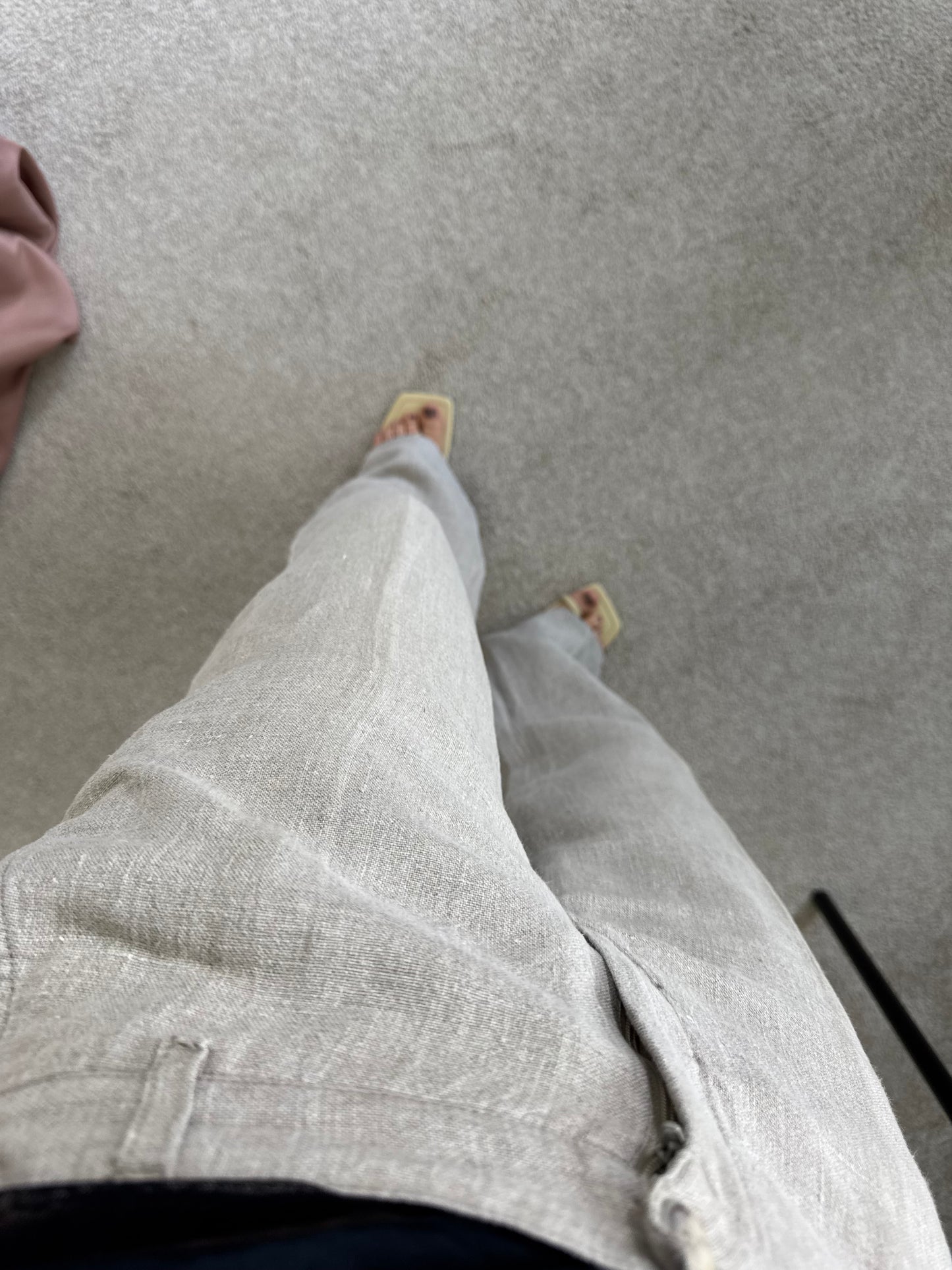 Pantalon din 100% in, talie medie 
(Mărimea 38/M)-76 talie